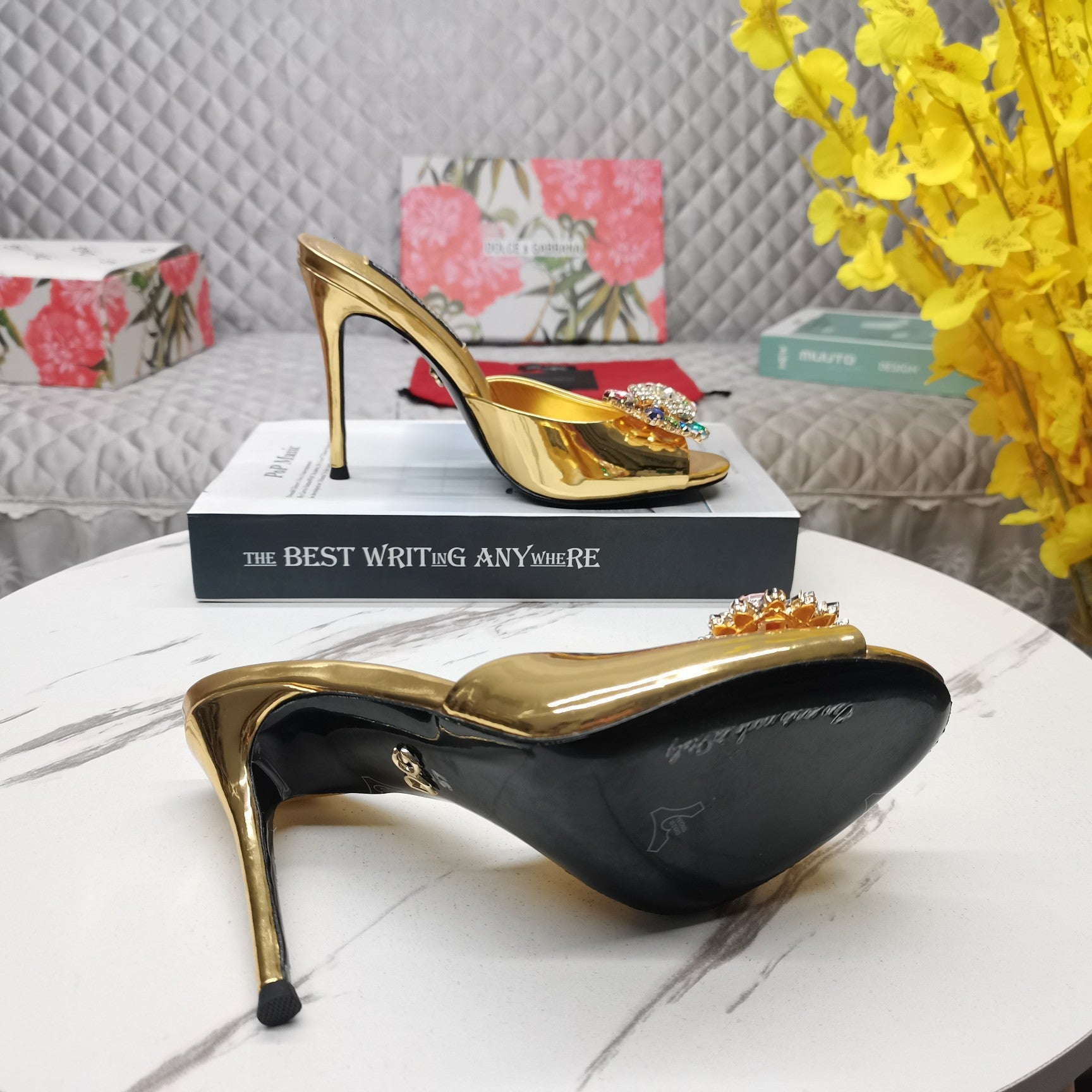 GOLD METALLIC MULE HEEL SANDALS WITH MULTICOLOR CRYSTAL EMBELLISHMENT
