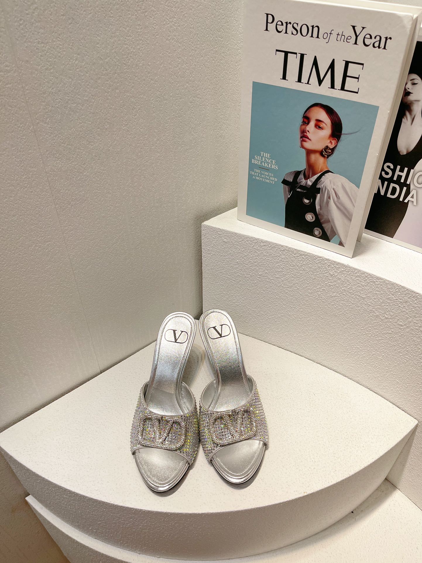 CRYSTAL EMBELLISHED MULE HEELS – SILVER