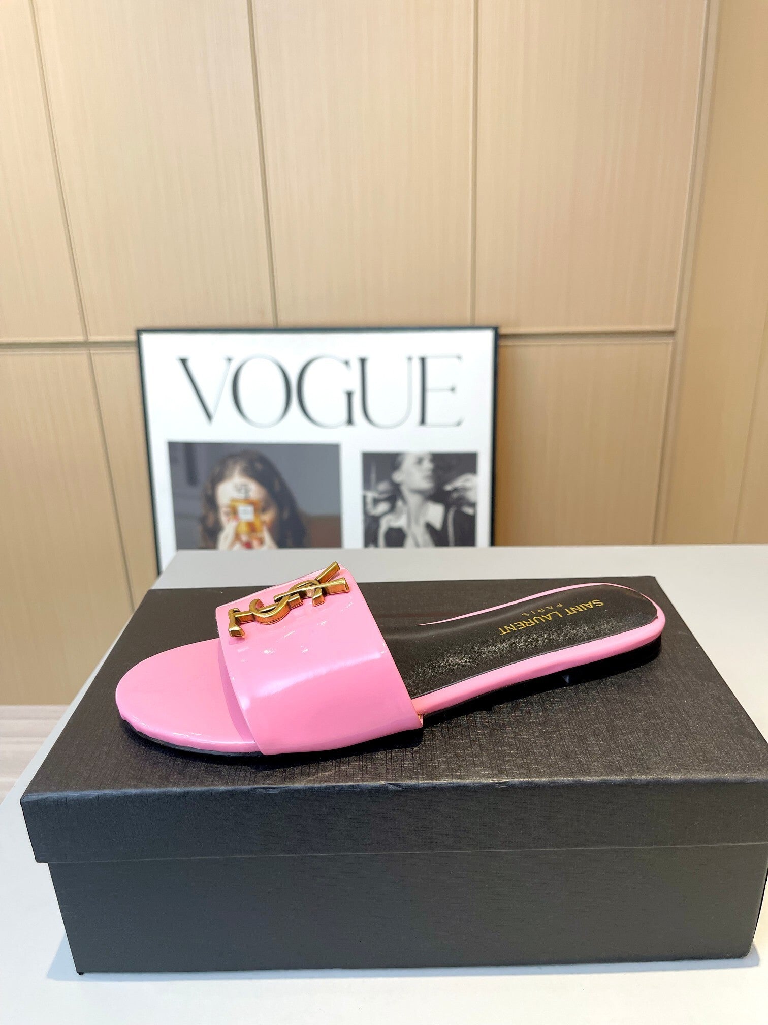 PINK PATENT SLIDE SANDALS