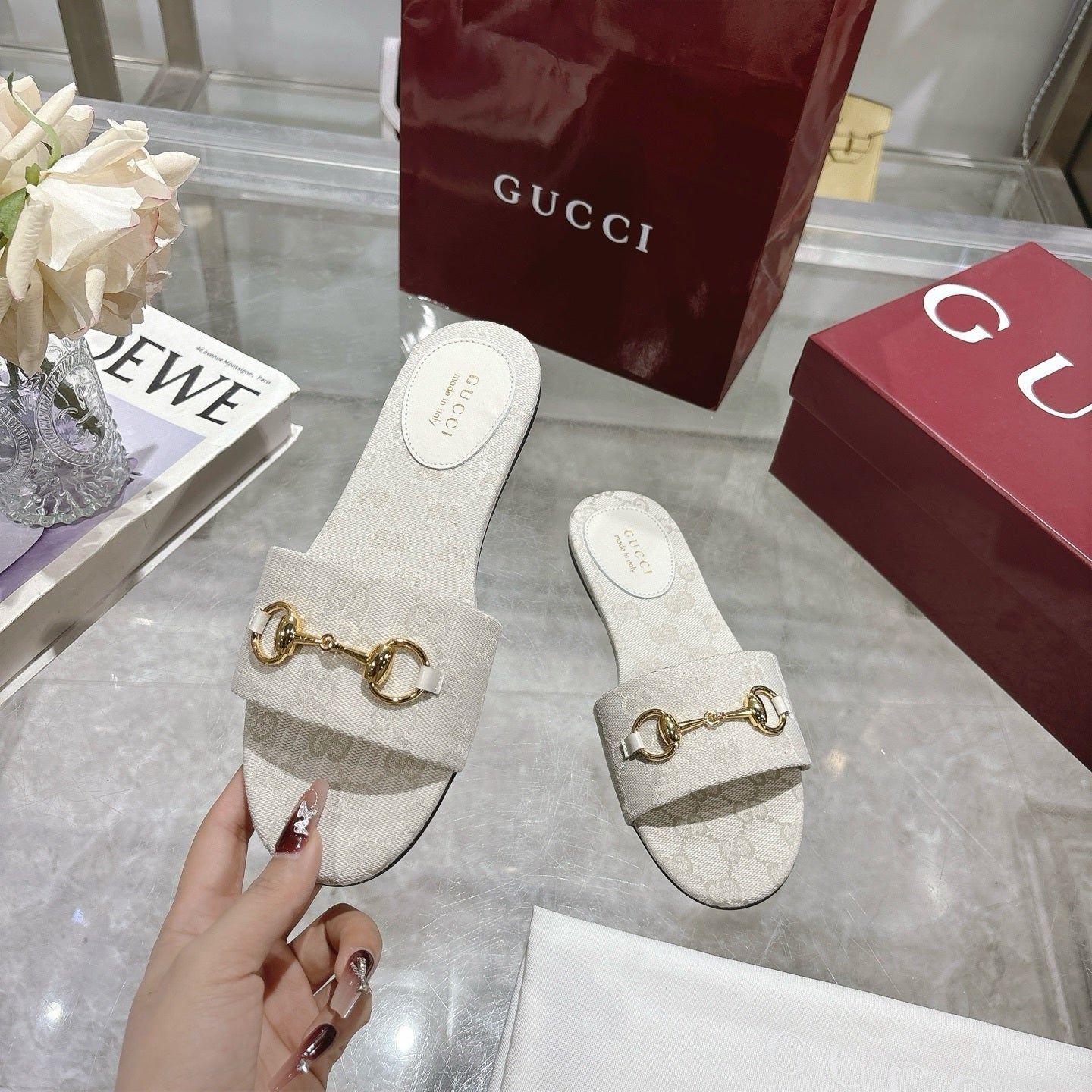 WHITE PATTERNED METAL DETAIL SLIDE SANDALS