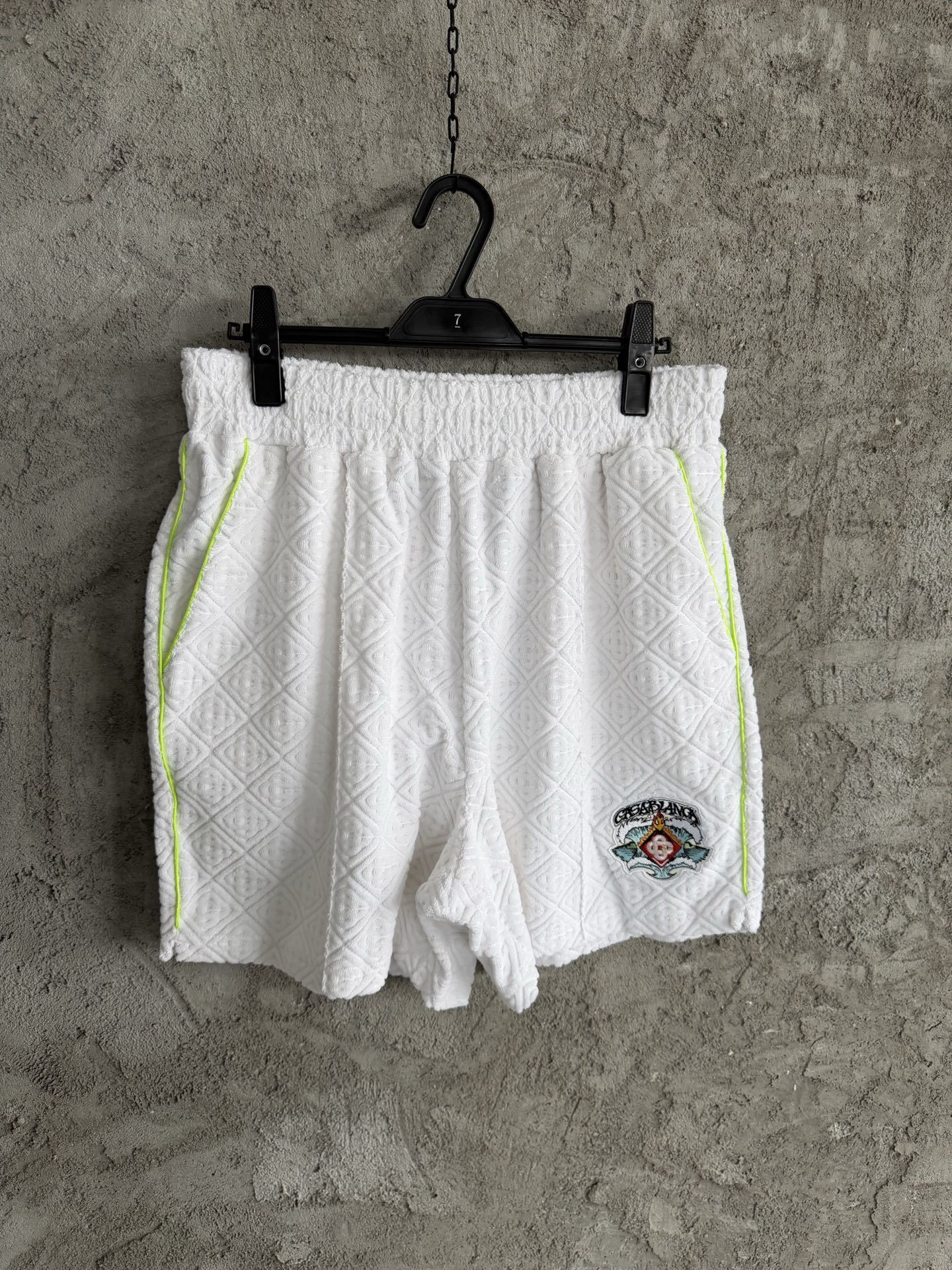 TEXTURED SHORT-SLEEVE SHIRT & SHORTS SET