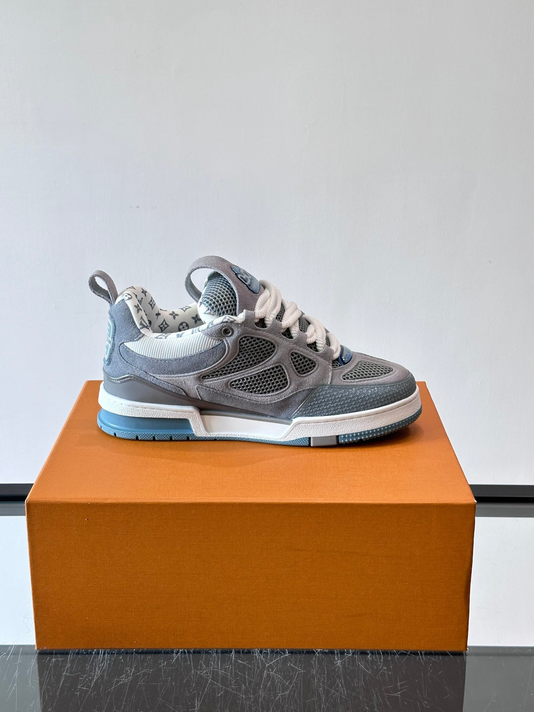 GREY AND BLUE LACE-UP SNEAKERS WITH MESH DETAILING