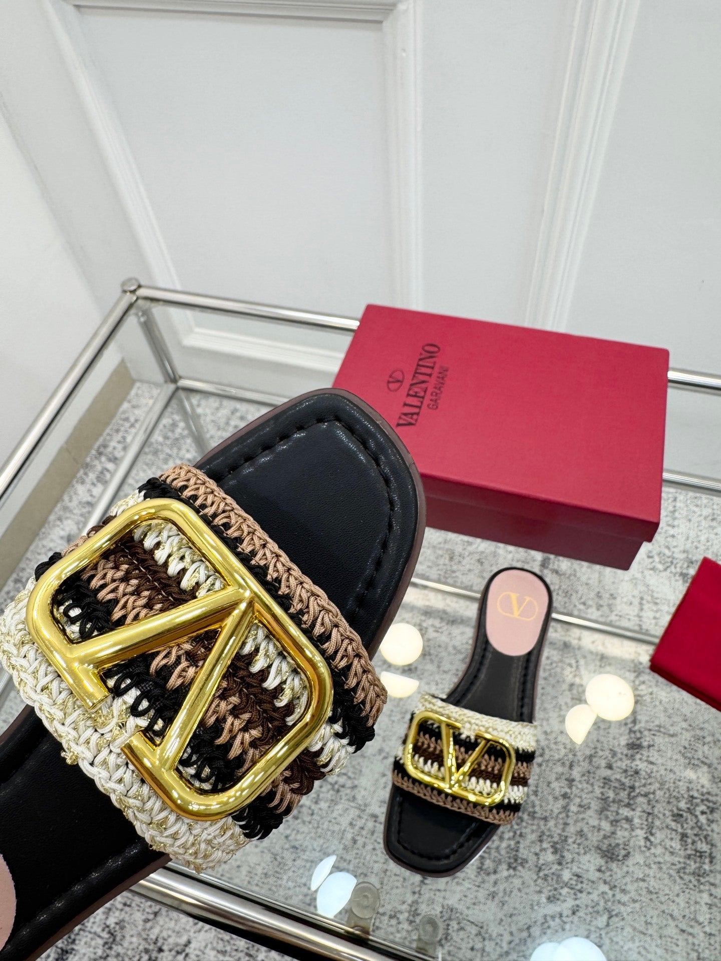 WOVEN STRAP FLAT SLIDES – NEUTRAL TONES WITH GOLD BUCKLE