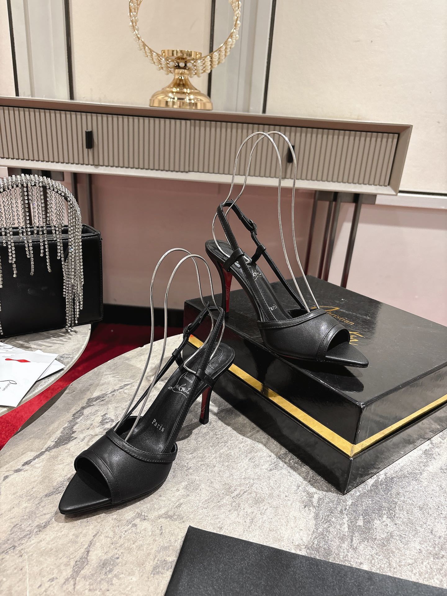 BLACK LEATHER STRAPPY OPEN-TOE SLINGBACK HEELS