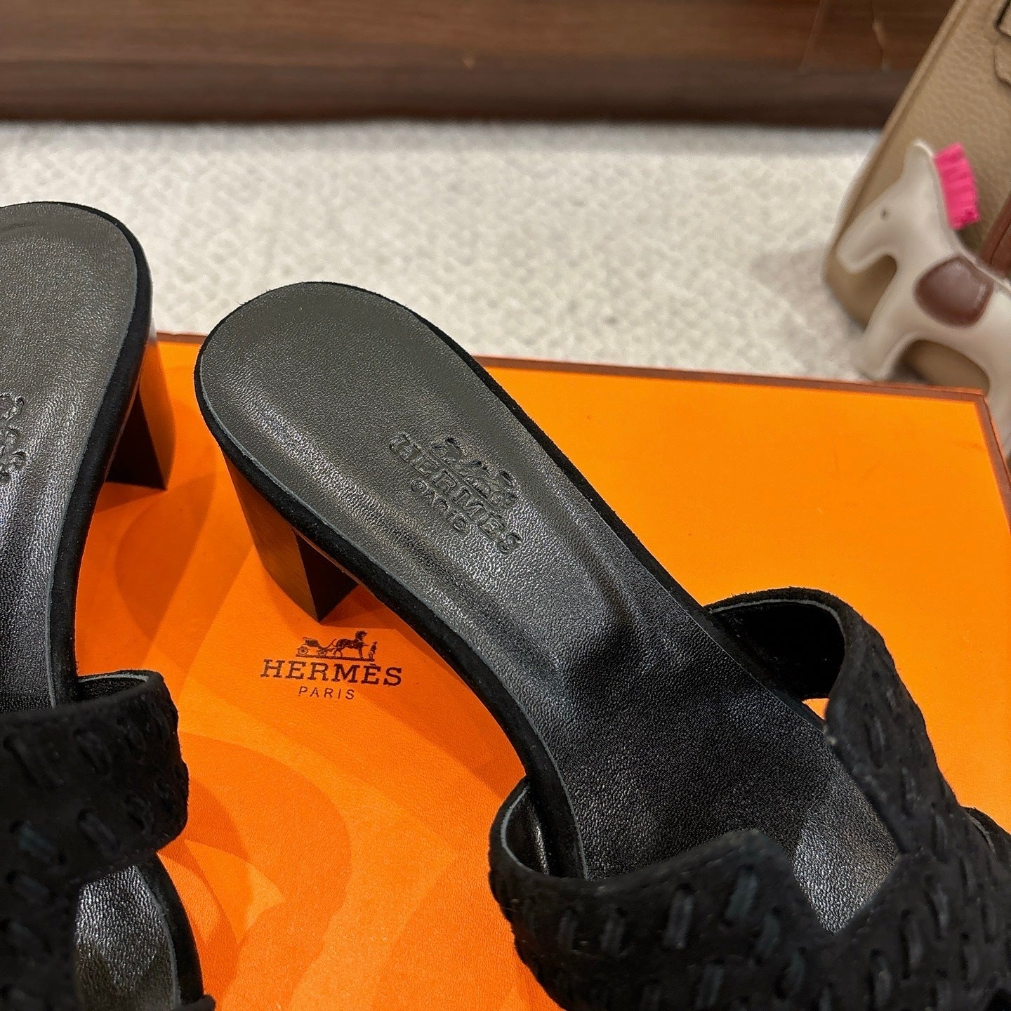 BLACK SUEDE HEELED SLIDE SANDALS