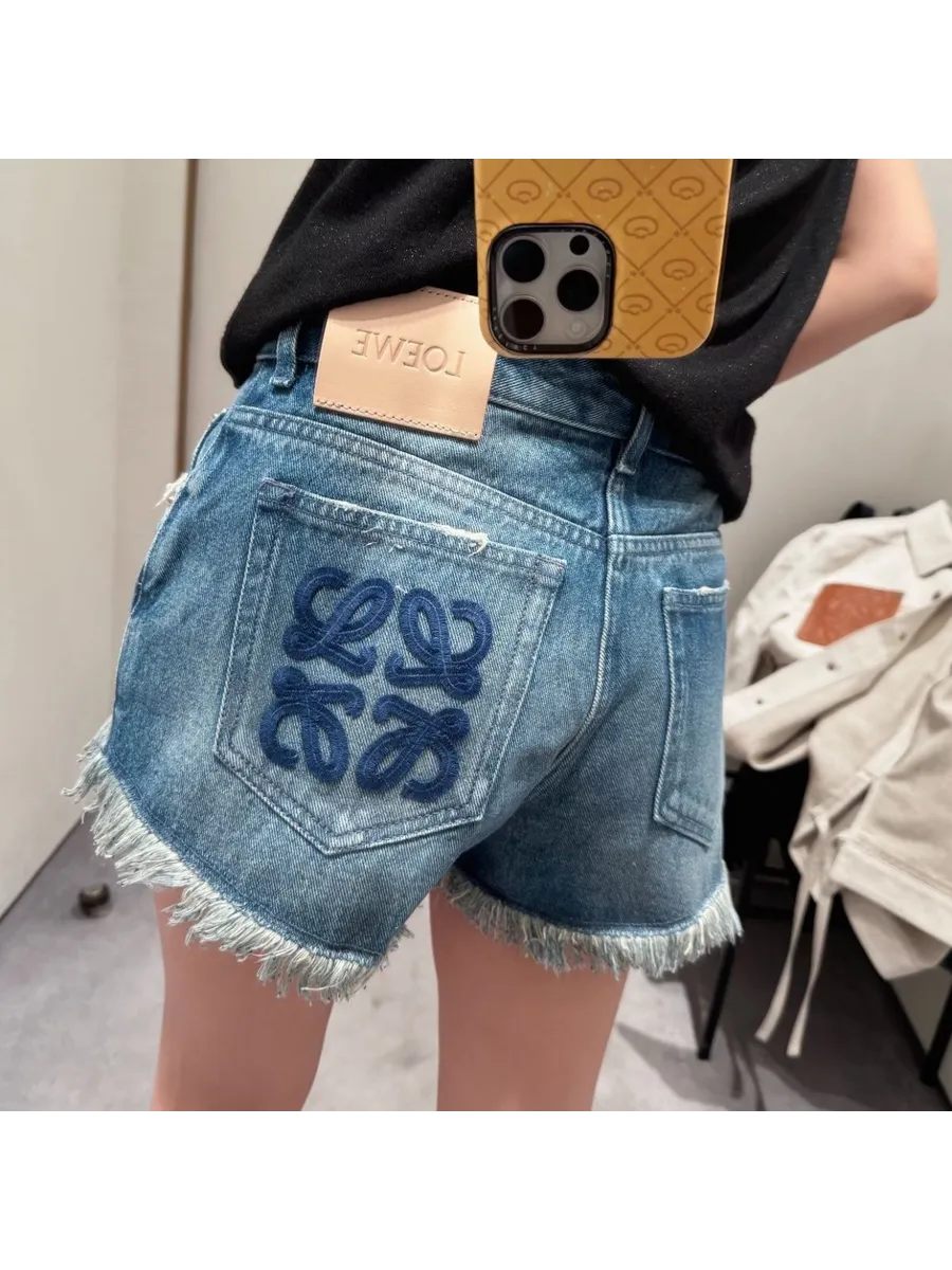 DISTRESSED DENIM FRAYED HEM SHORTS