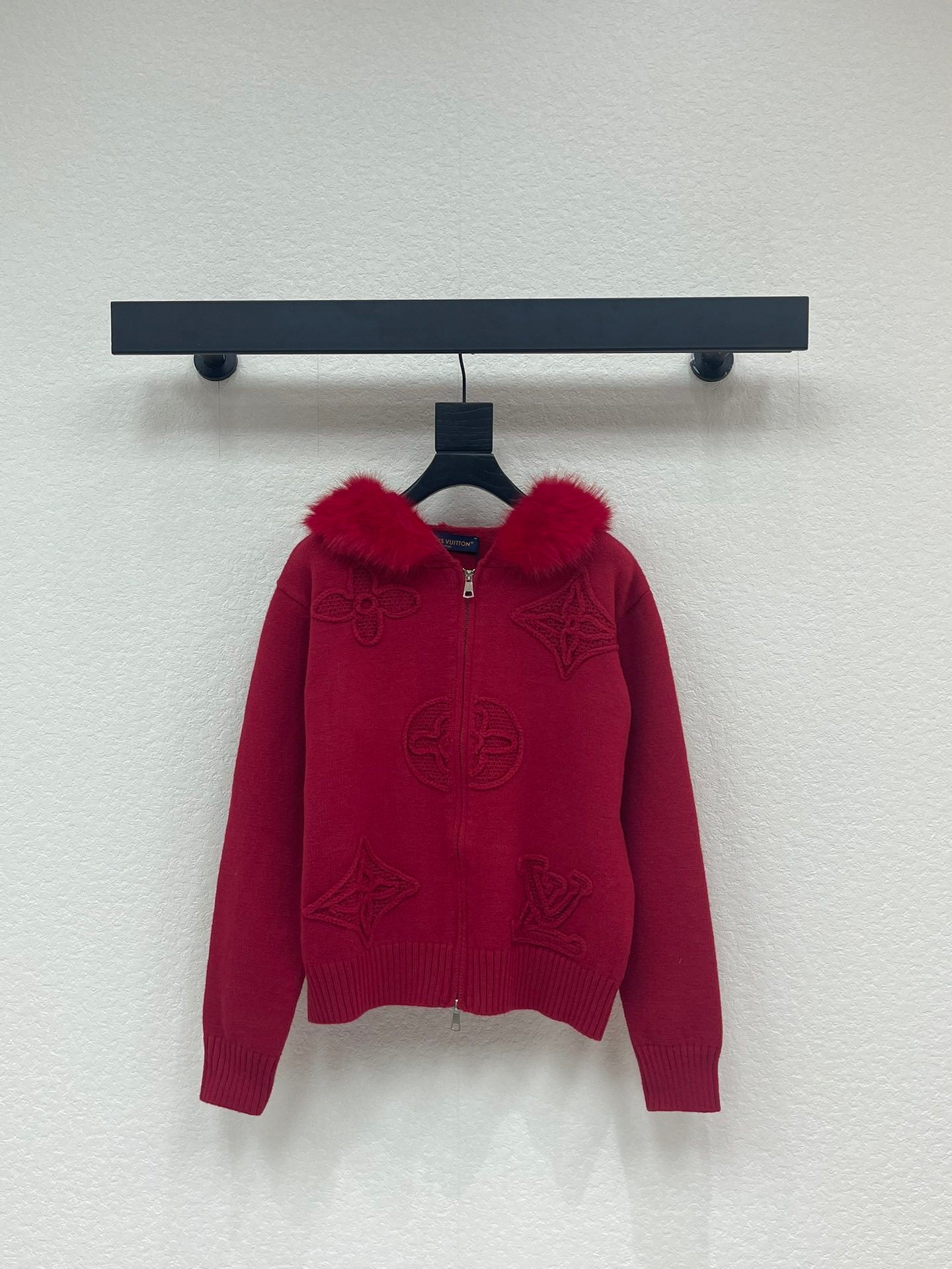 EMBOSSED KNIT ZIP HOODIE WITH FUR TRIM