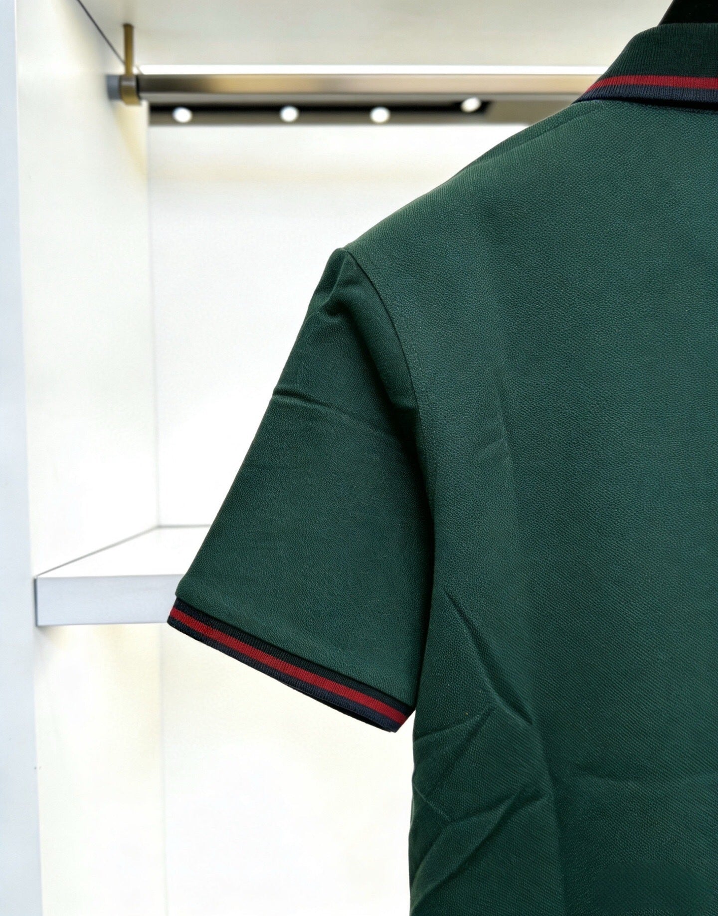 CLASSIC STRIPE COLLAR POLO SHIRT WITH SIGNATURE TRIM