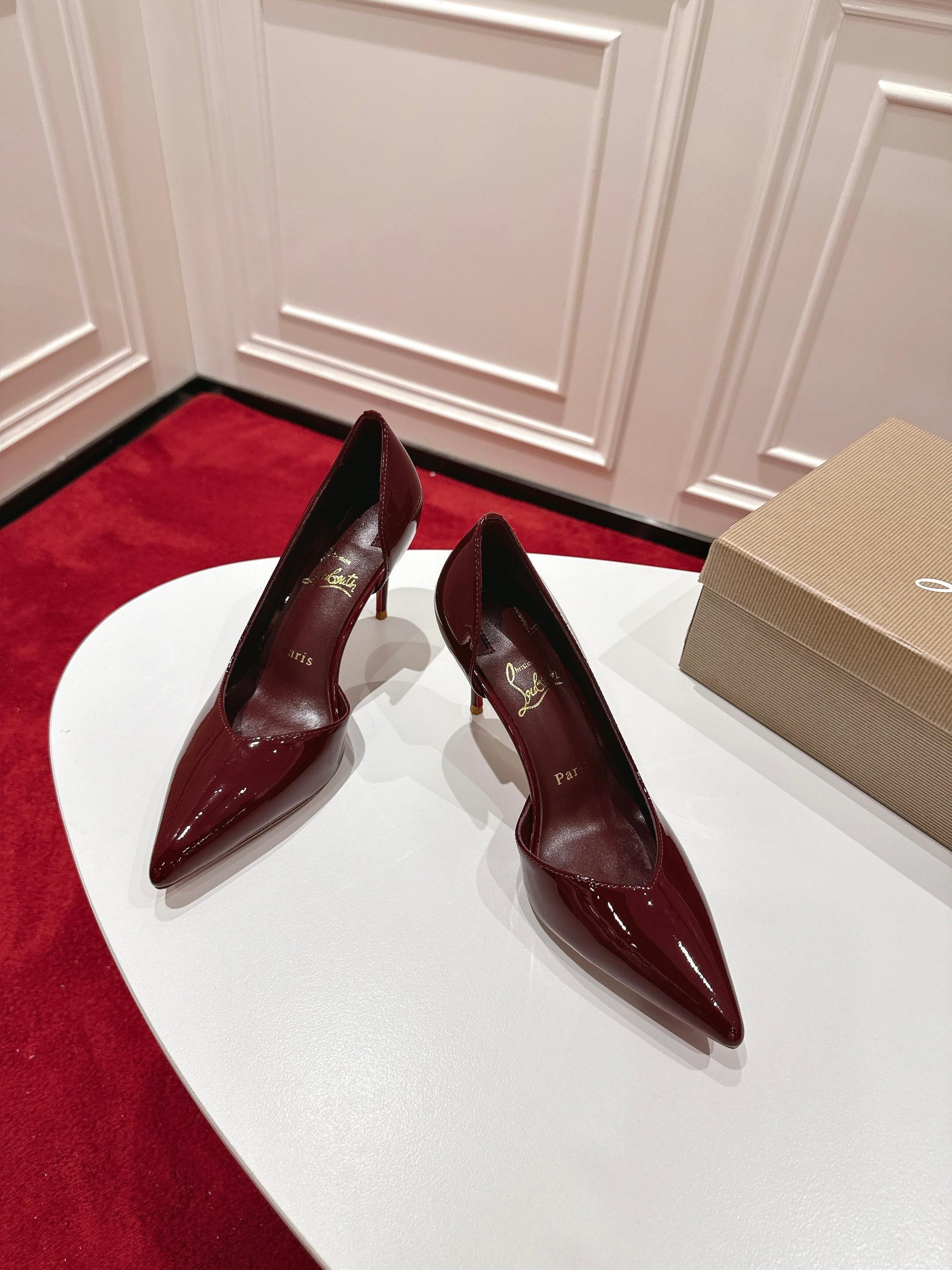 BURGUNDY PATENT POINTED-TOE CLASSIC PUMPS