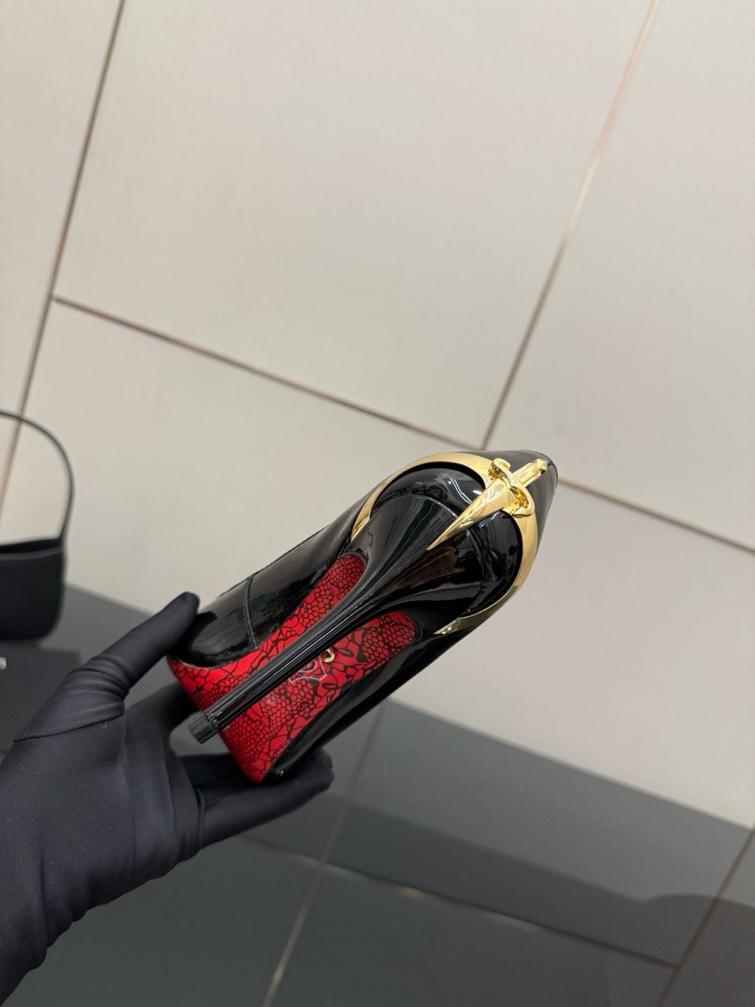 PATENT BLACK DAGGER PUMPS – LUXURY STILETTO EDITION