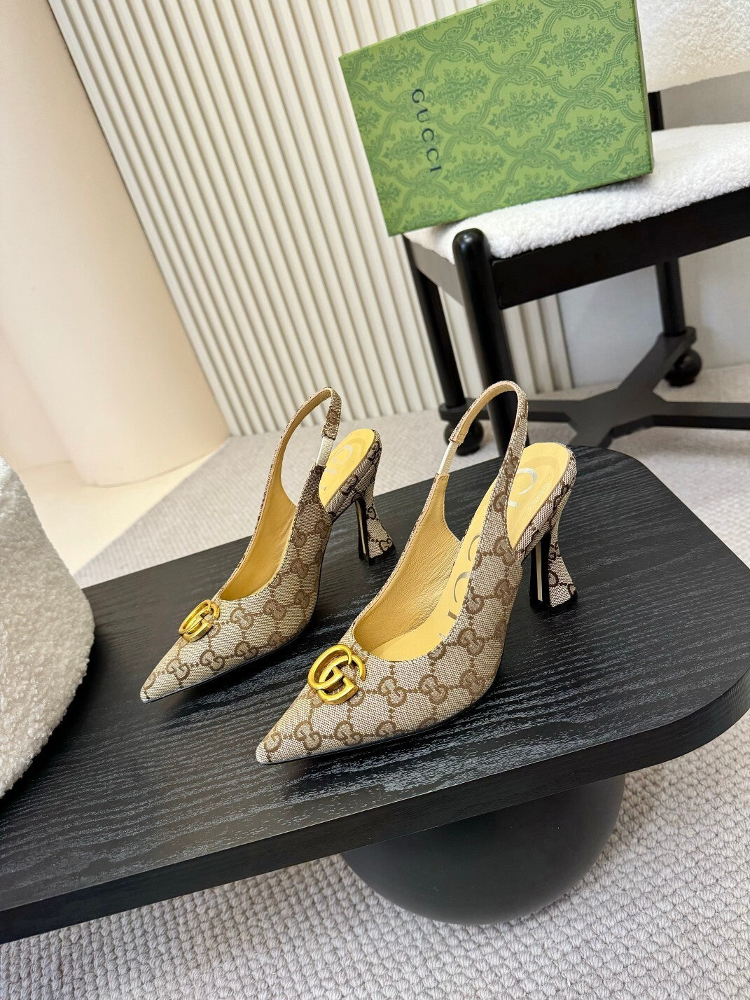 MONOGRAM SLINGBACK HEELS WITH SIGNATURE GOLD LOGO DETAIL