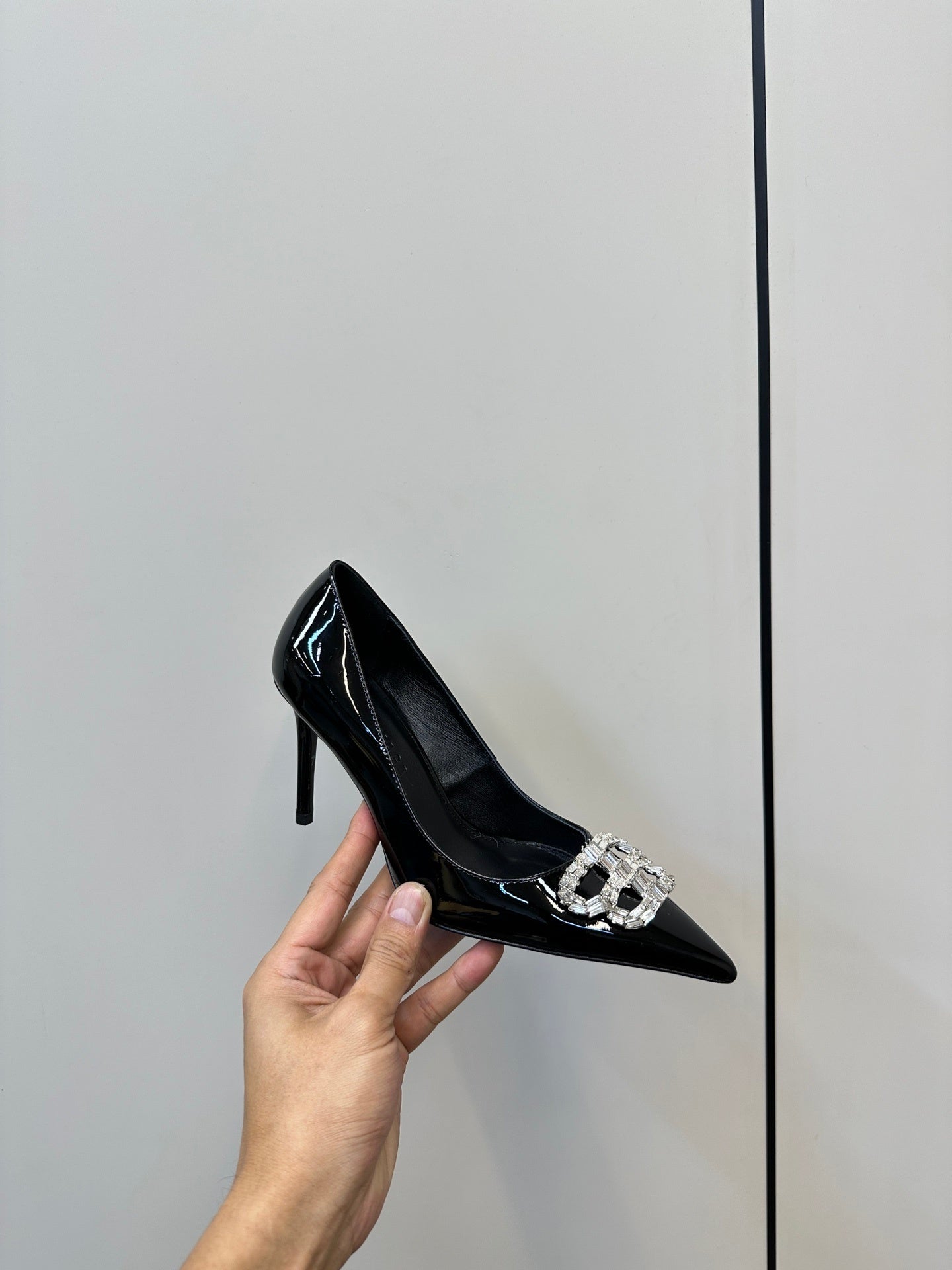 BLACK PATENT CRYSTAL POINTED HEELS