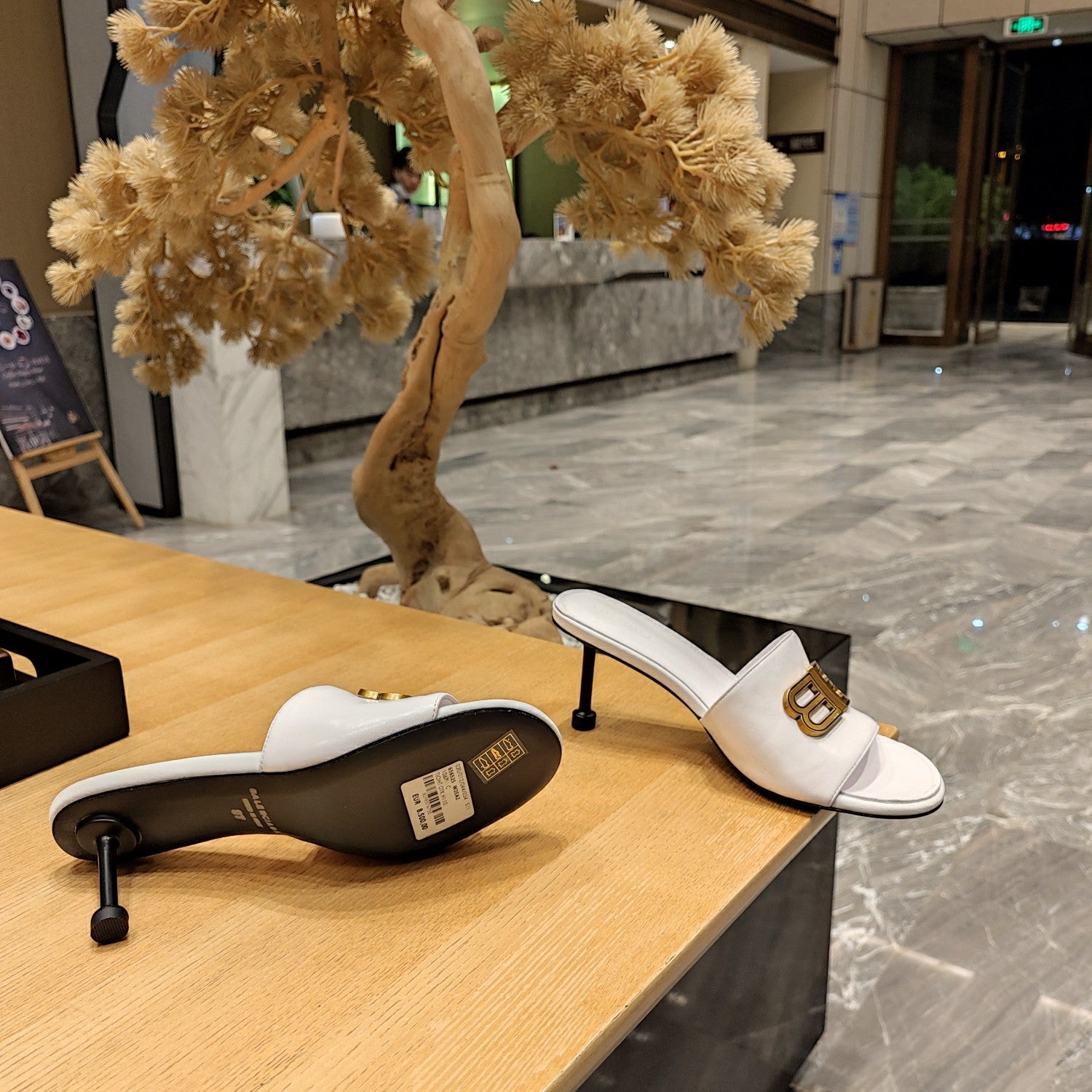 WHITE LOGO LOW HEEL MULE SANDALS