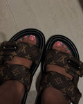 EVERYDAY COMFORT DOUBLE-BAND SANDALS
