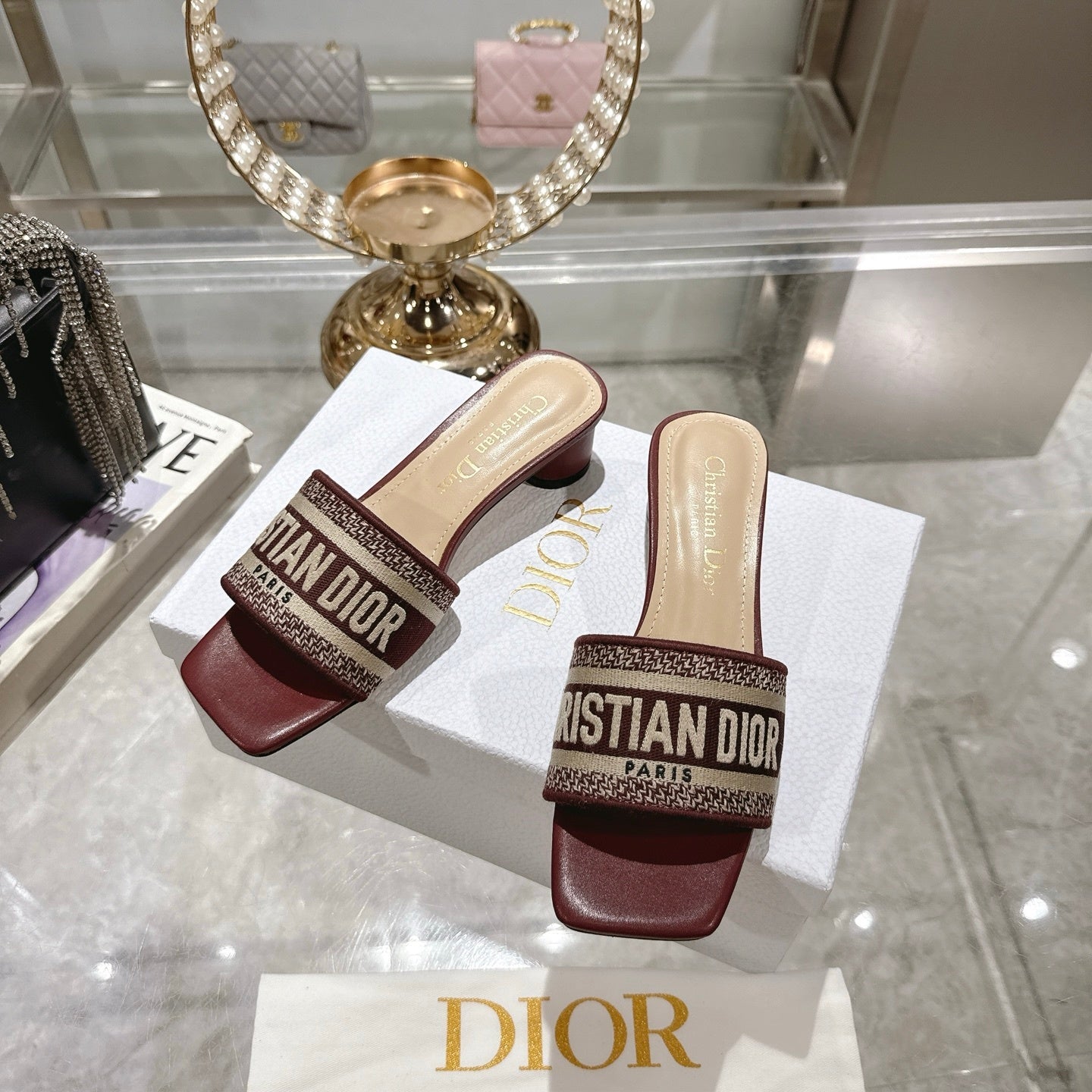 LOGO JACQUARD LOW HEEL MULES – BURGUNDY