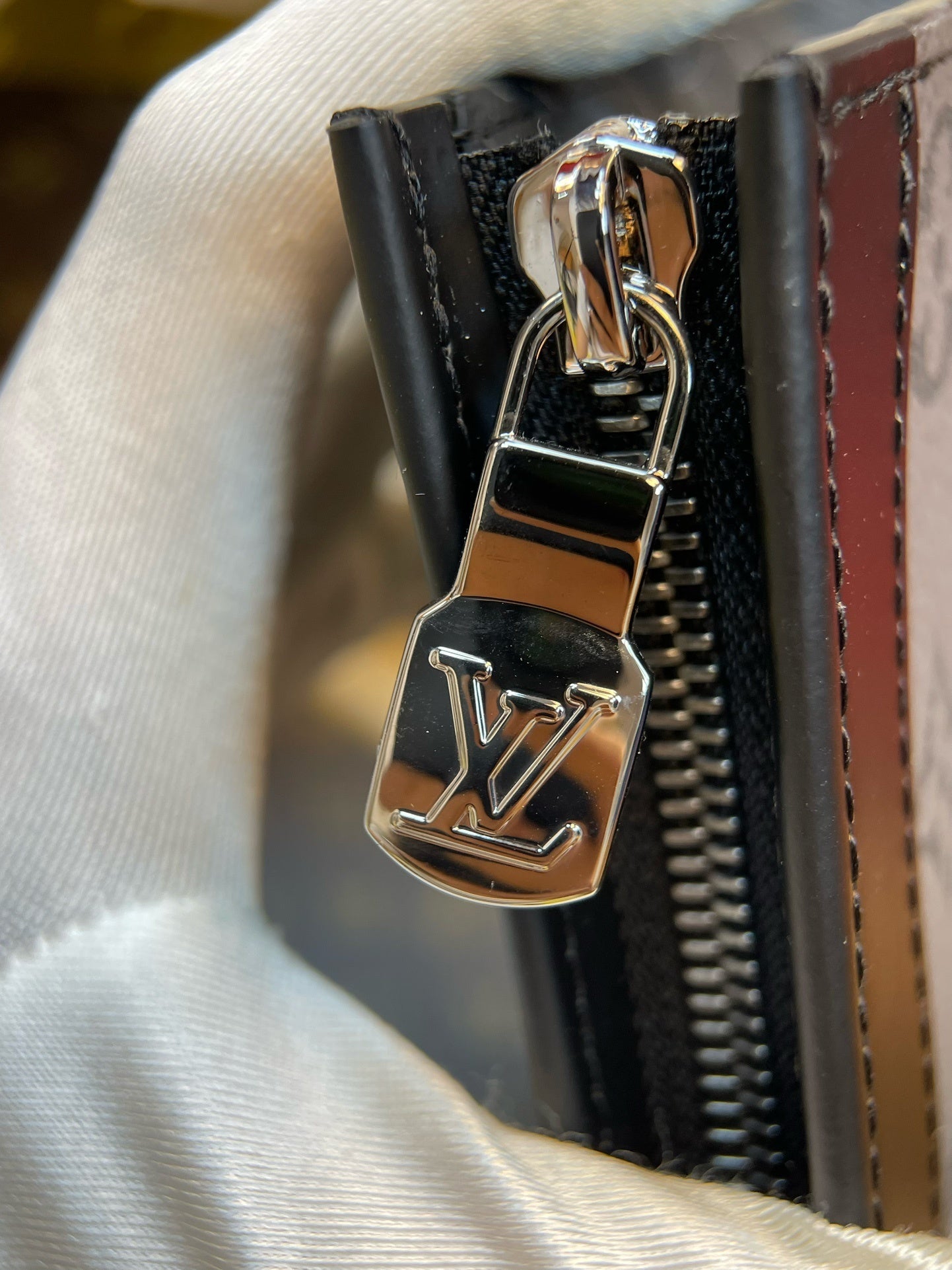 MONOGRAM ECLIPSE ZIP POUCH CLUTCH
