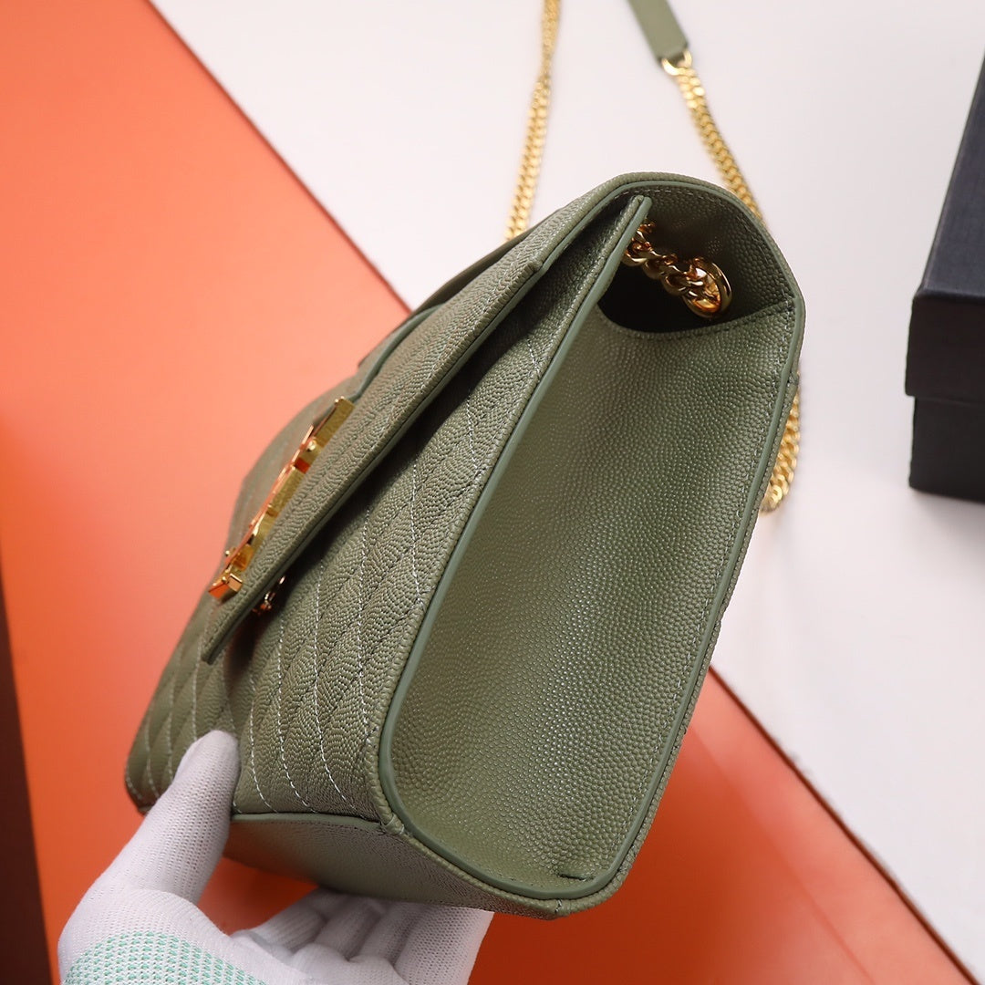 QUILTED ENVELOPE CHAIN SHOULDER BAG