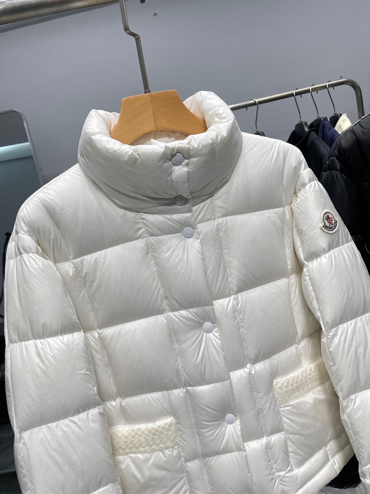 QUILTED HIGH-NECK PUFFER DOWN JACKET