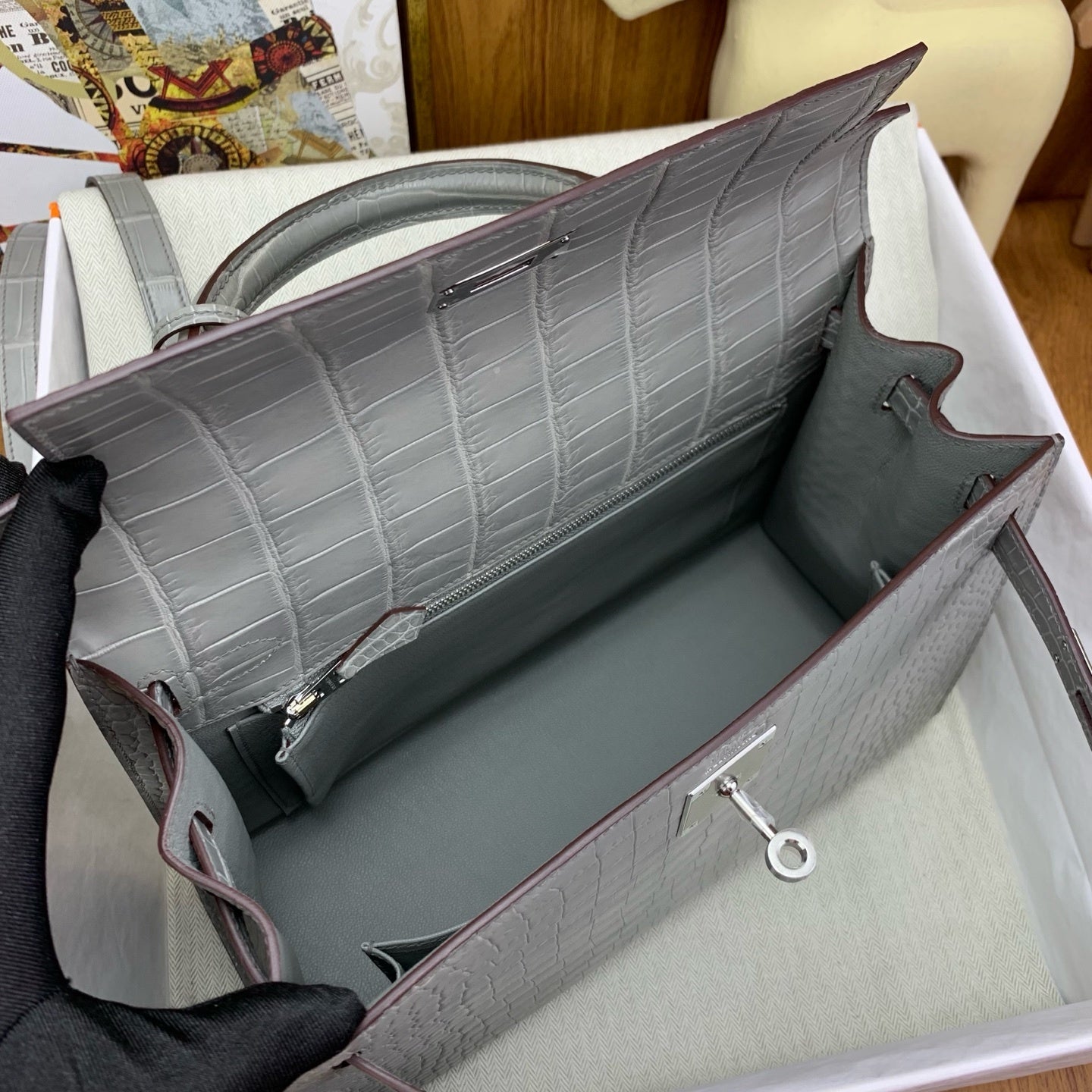 LUXURY GREY CROCODILE EMBOSSED LEATHER TOP HANDLE BAG