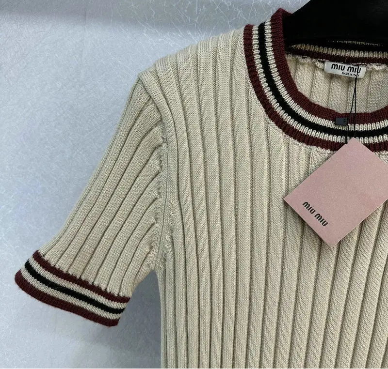 RIBBED LOGO CONTRAST TRIM KNIT TOP