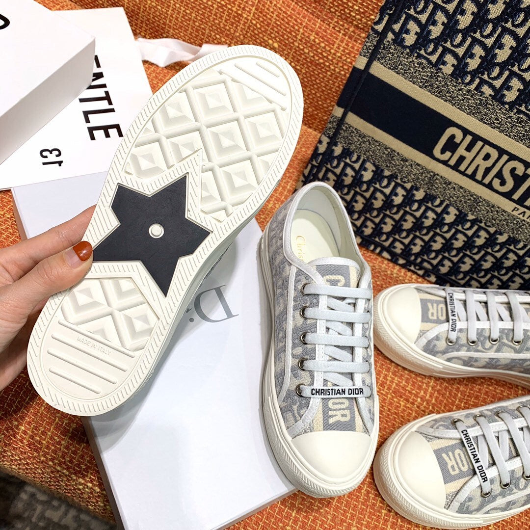 OBLIQUE PRINT LOW-TOP CANVAS SNEAKERS