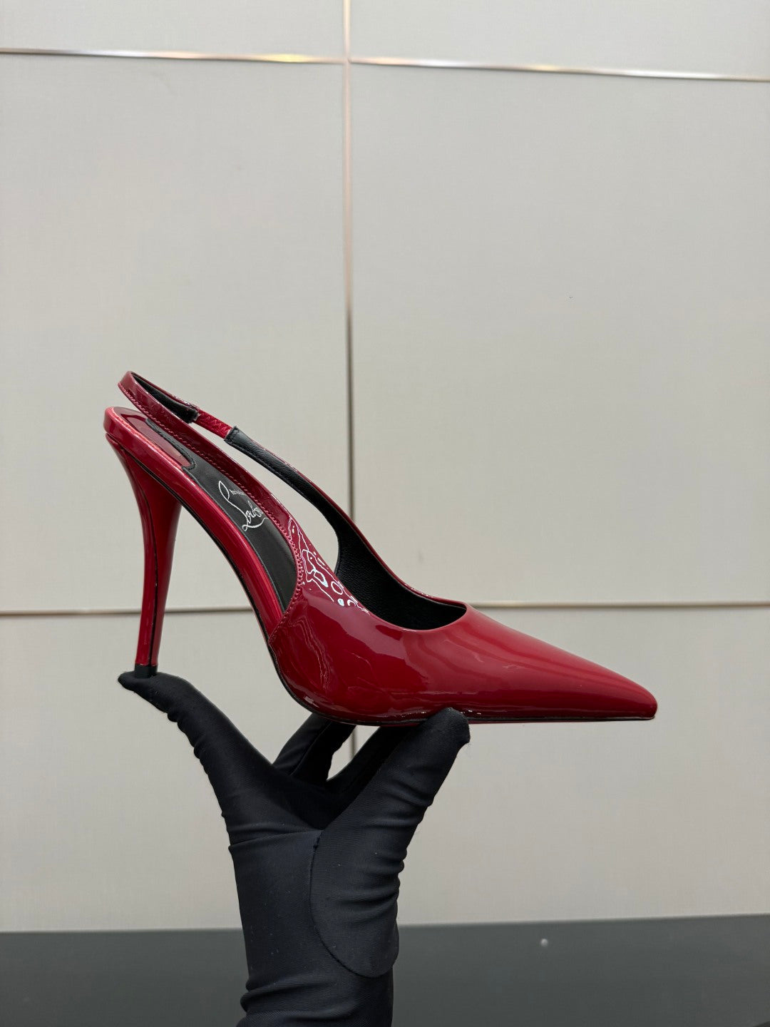 RED PATENT SLINGBACK POINTED HEELS