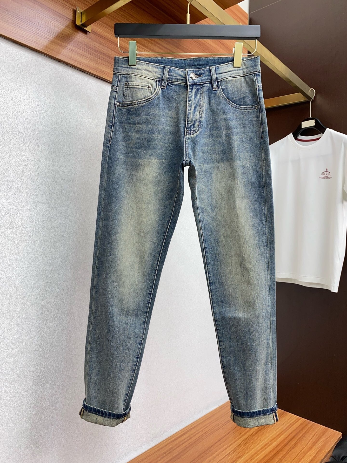 WASHED DENIM LOGO JEANS