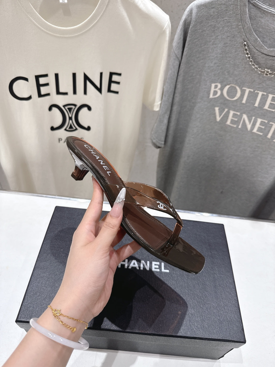 SMOKED BROWN CLEAR HEEL SANDALS