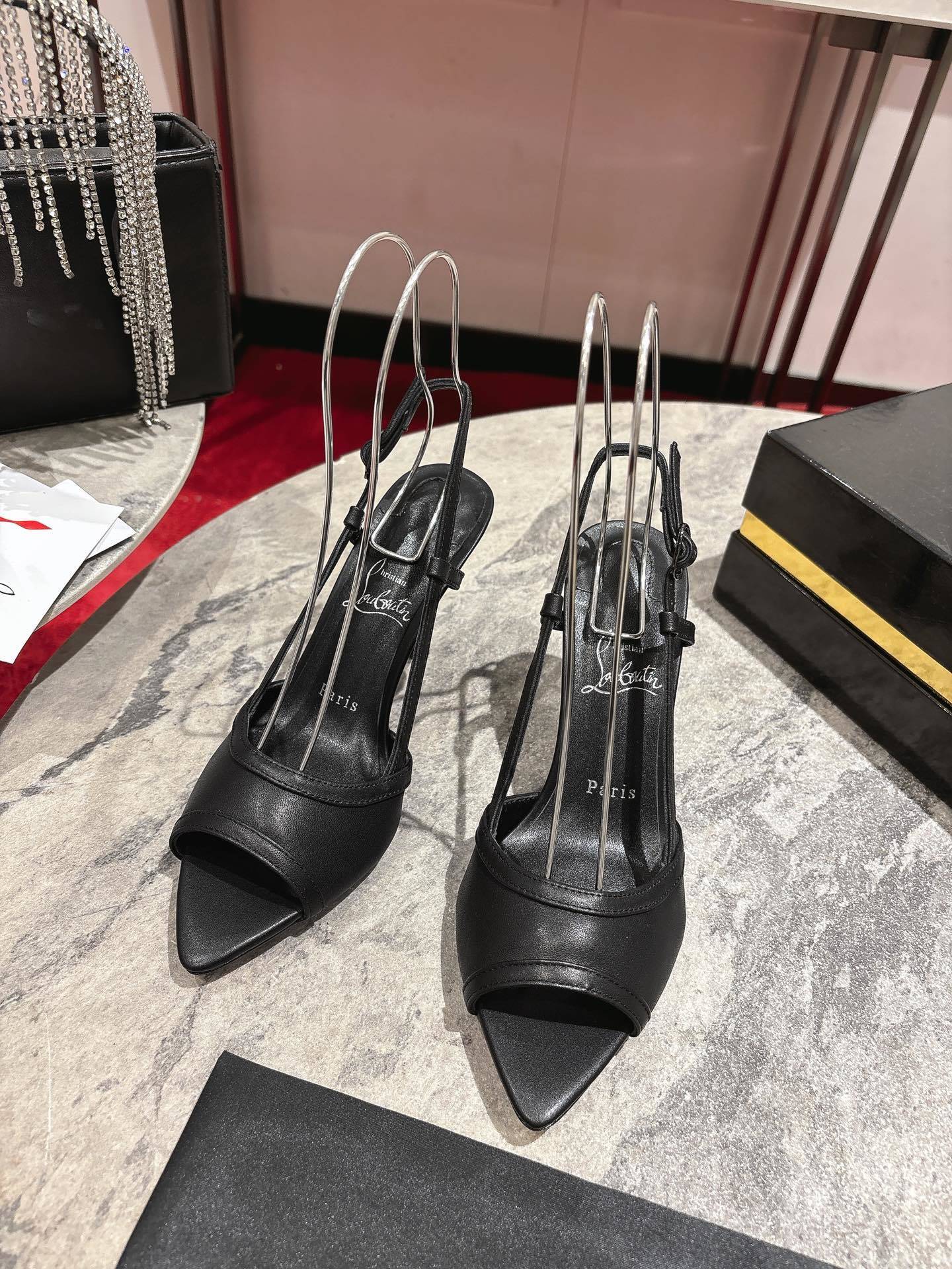 BLACK LEATHER STRAPPY OPEN-TOE SLINGBACK HEELS