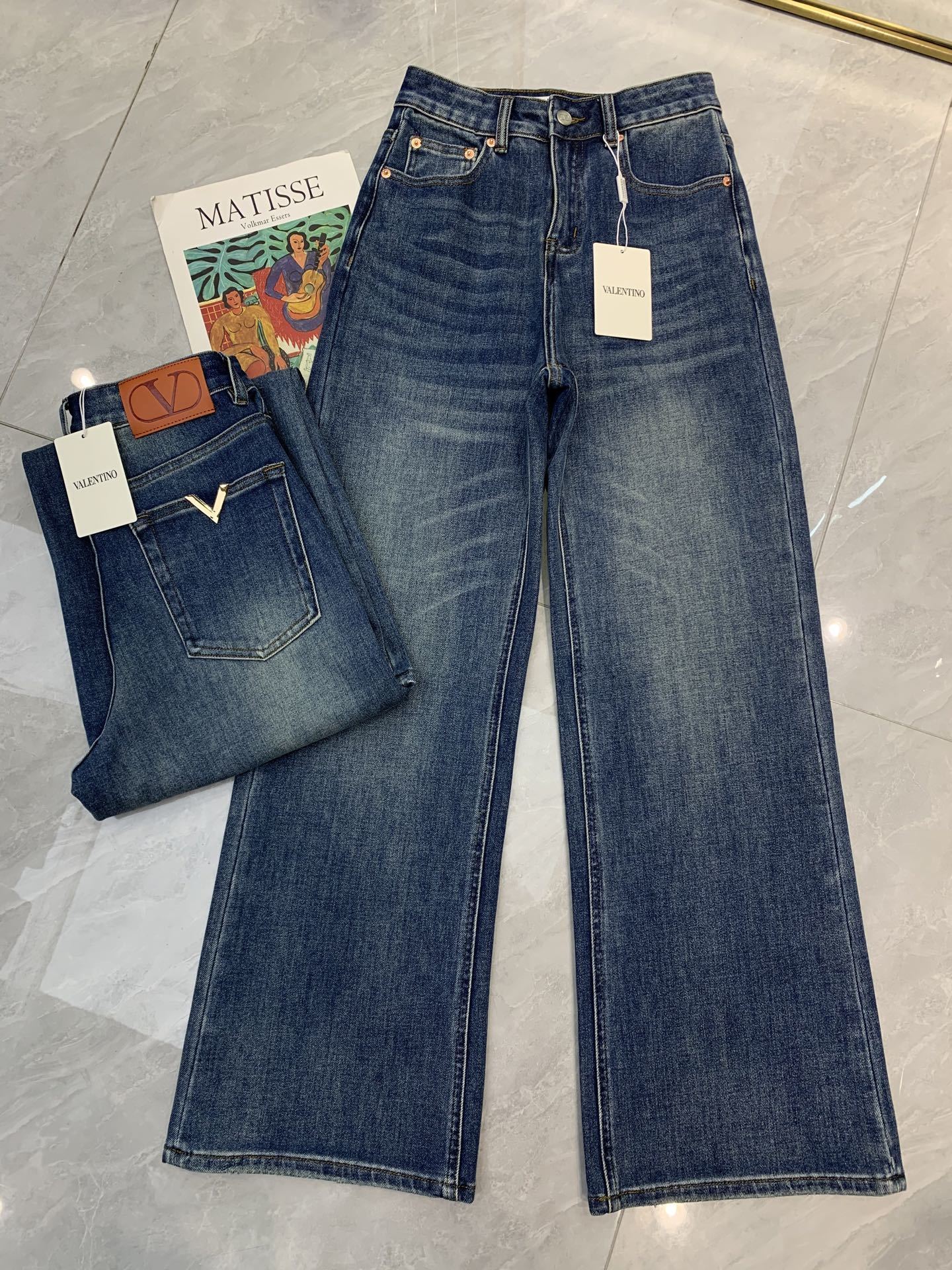 HIGH-WAIST WIDE LEG DENIM JEANS WITH LOGO DETAIL