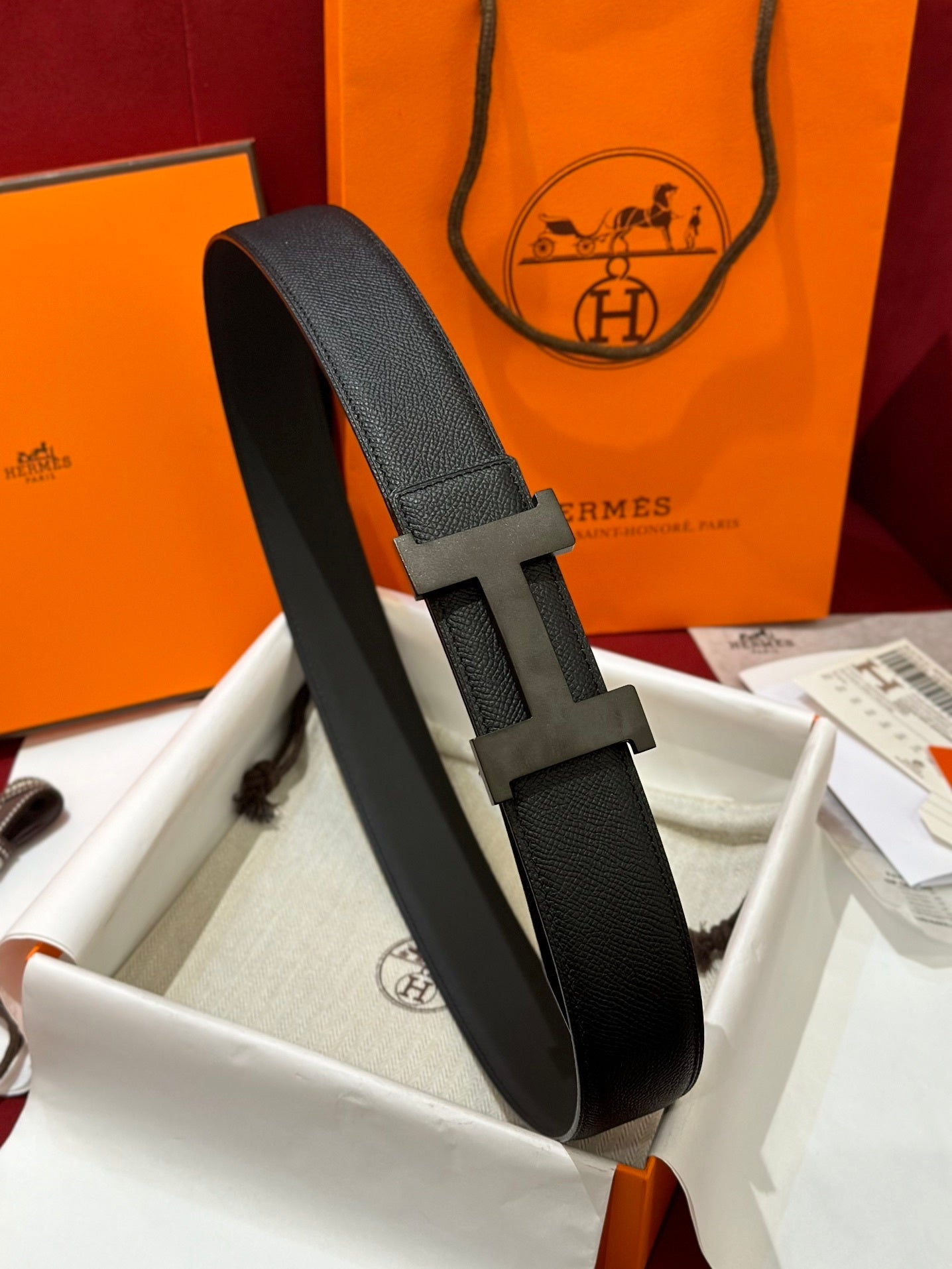 CLASSIC LEATHER BELT – MATTE BUCKLE EDITION