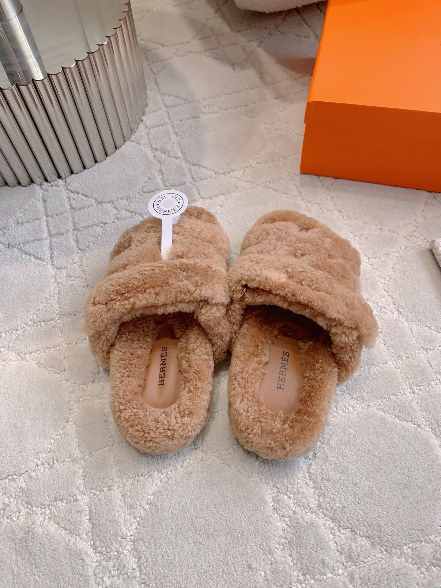 WARM TEDDY TEXTURE SLIDES WITH PADDED STRAPS