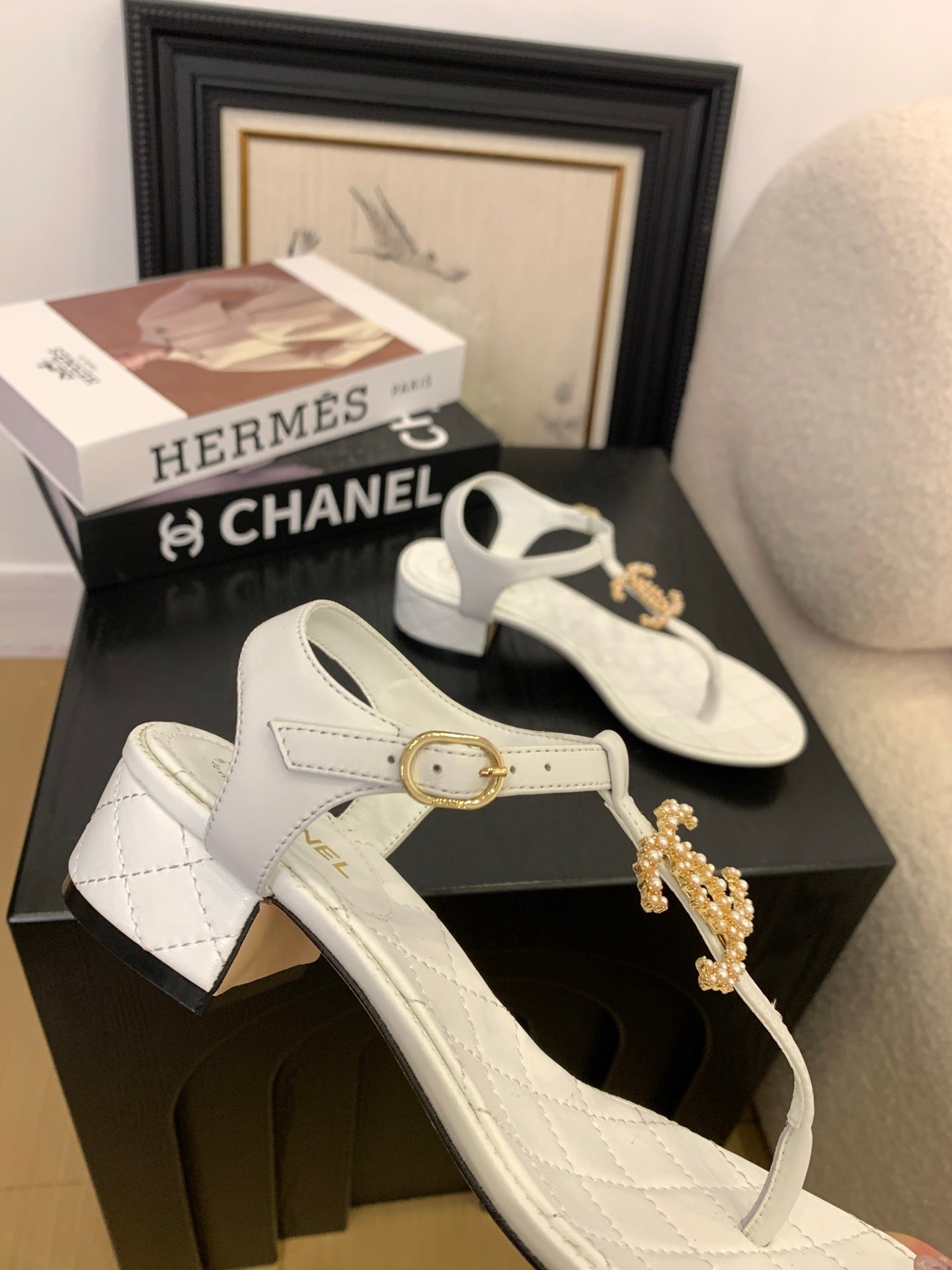 QUILTED PEARL THONG SANDALS – IVORY