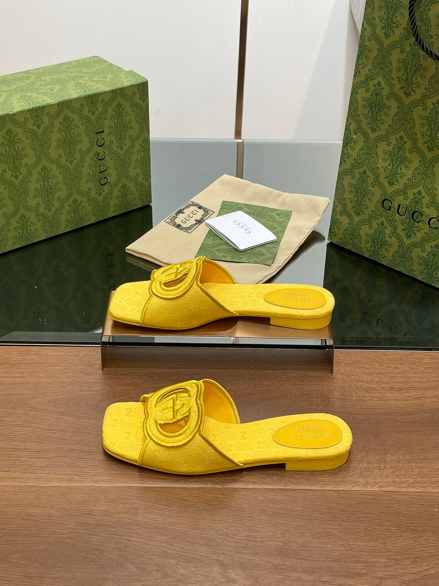 YELLOW EMBOSSED LOGO SLIDES