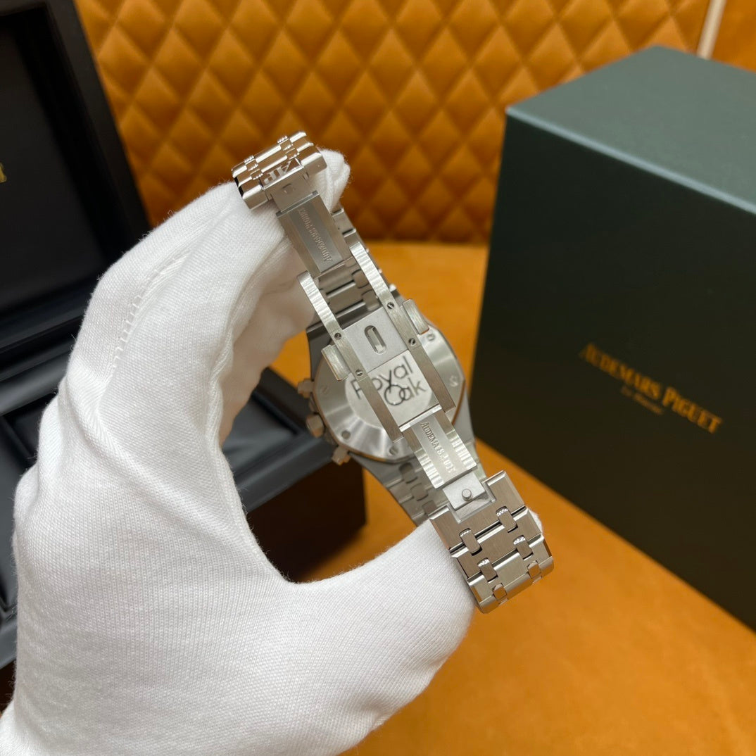 PREMIUM STEEL CHRONOGRAPH WATCH