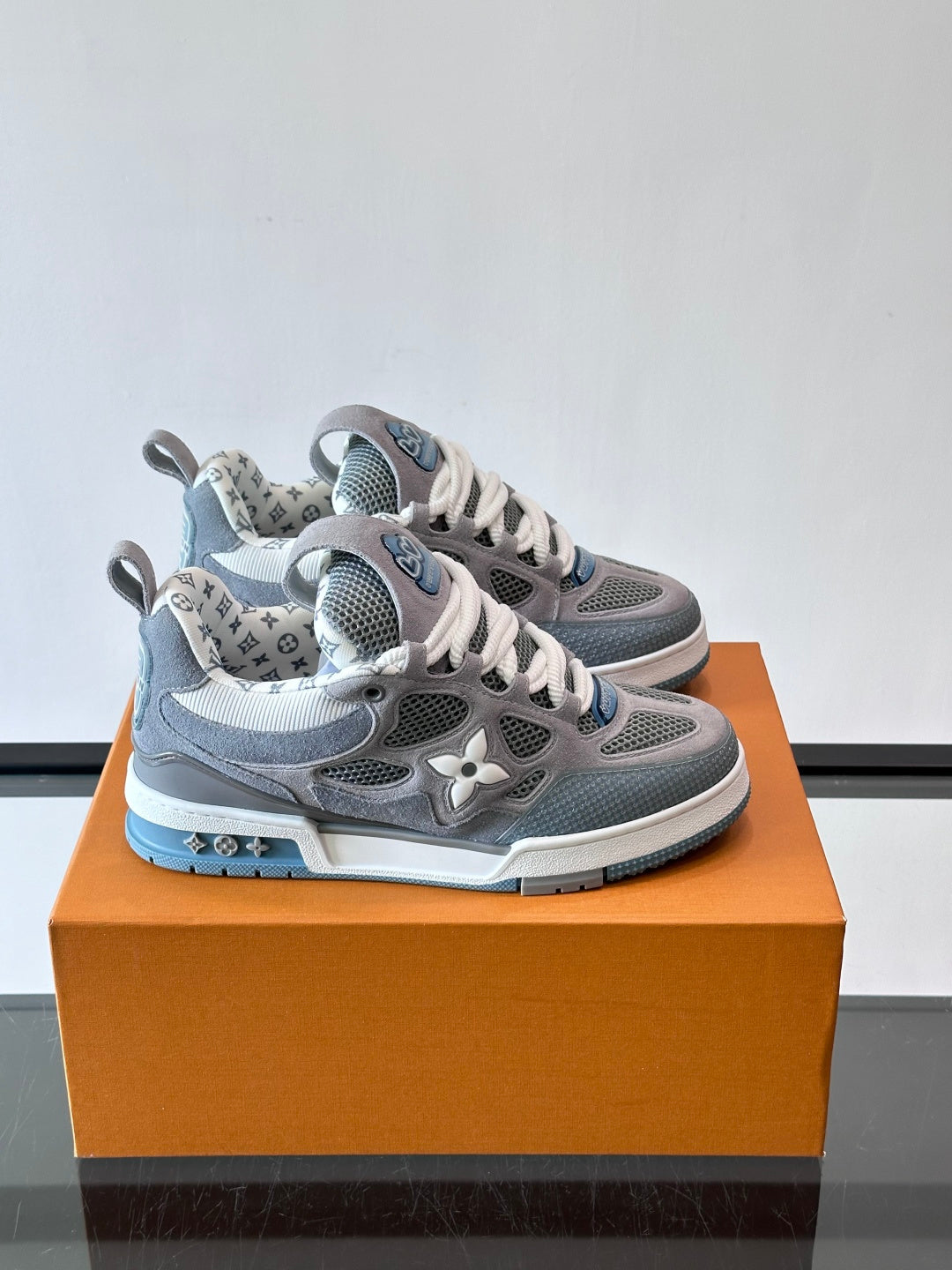 GREY AND BLUE LACE-UP SNEAKERS WITH MESH DETAILING