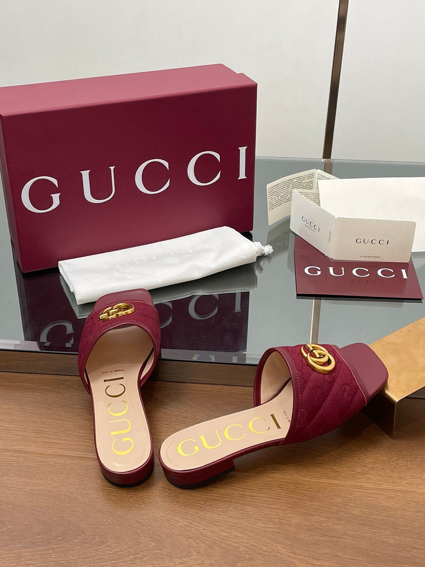 BURGUNDY MONOGRAM FLAT SLIDES