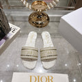 TOILE PRINT LOGO FLAT SLIDES – WHITE/GOLD