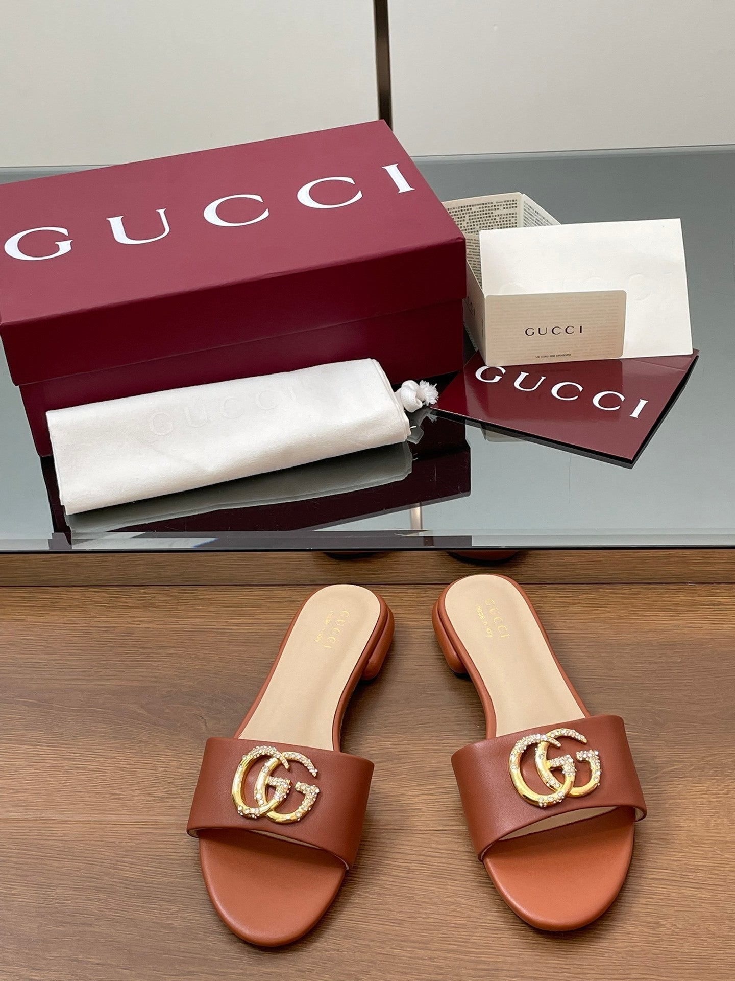 BROWN METALLIC LOGO FLAT SLIDES