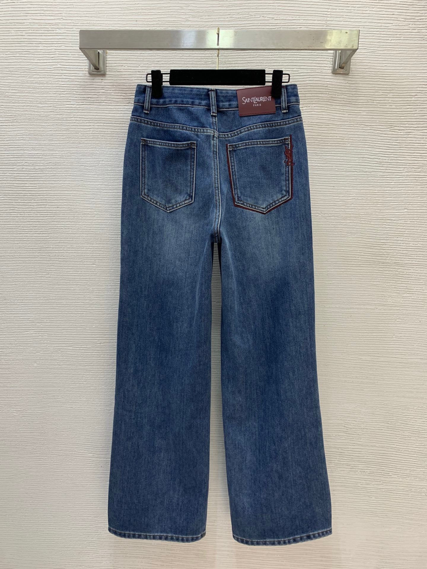 HIGH-WAIST STRAIGHT LEG DENIM JEANS