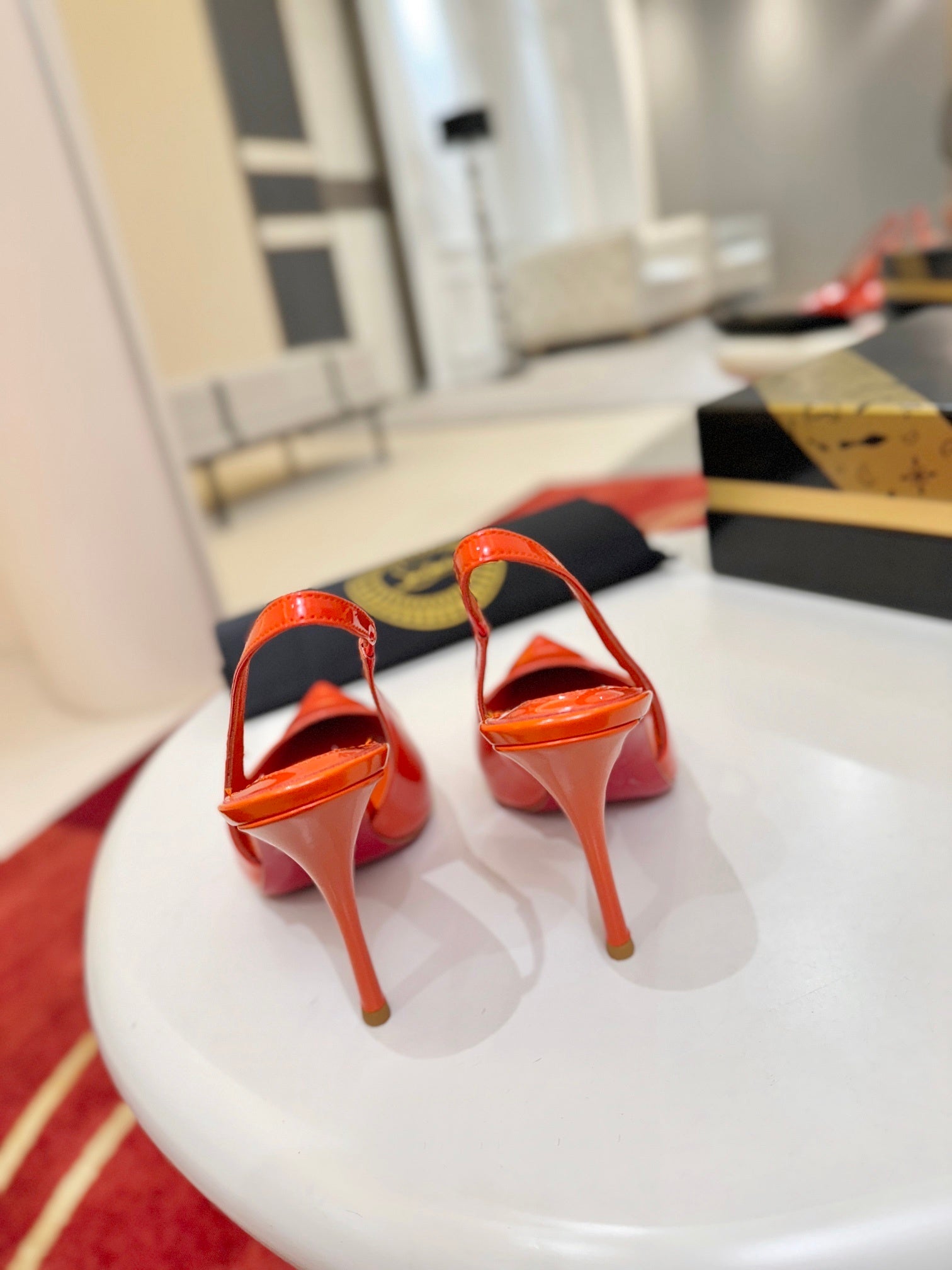 ORANGE PATENT SLINGBACK HEELS