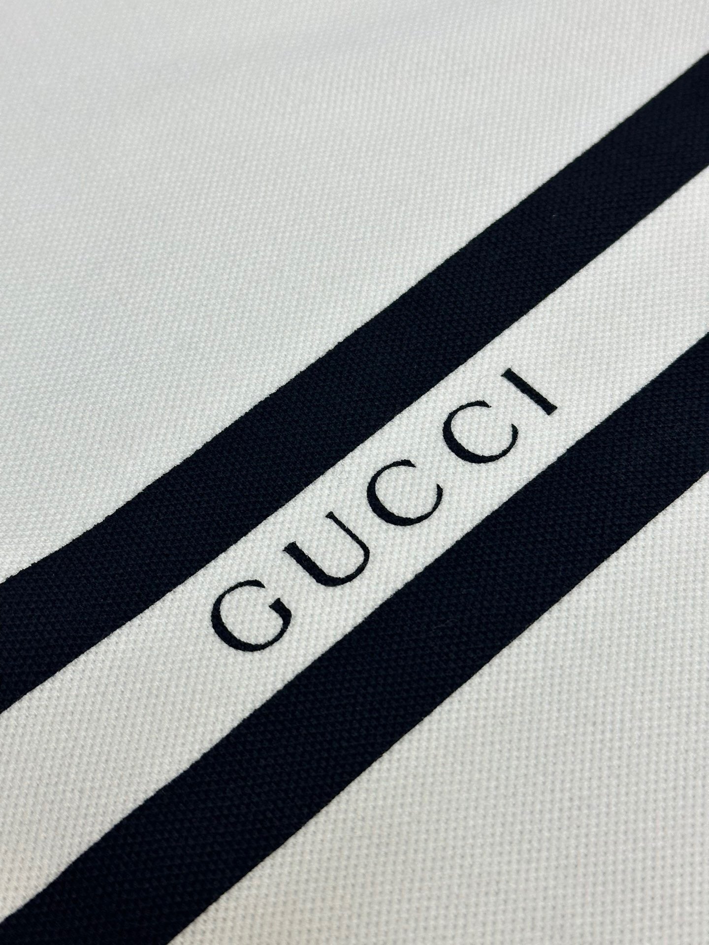 STRIPE DETAIL CLASSIC POLO SHIRT WITH MINIMAL LOGO