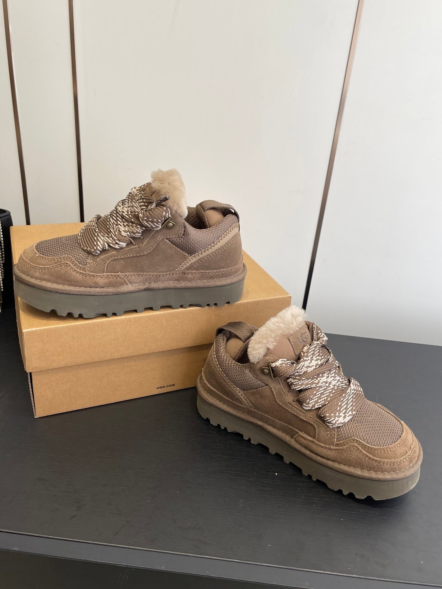 URBAN PLATFORM SNEAKERS