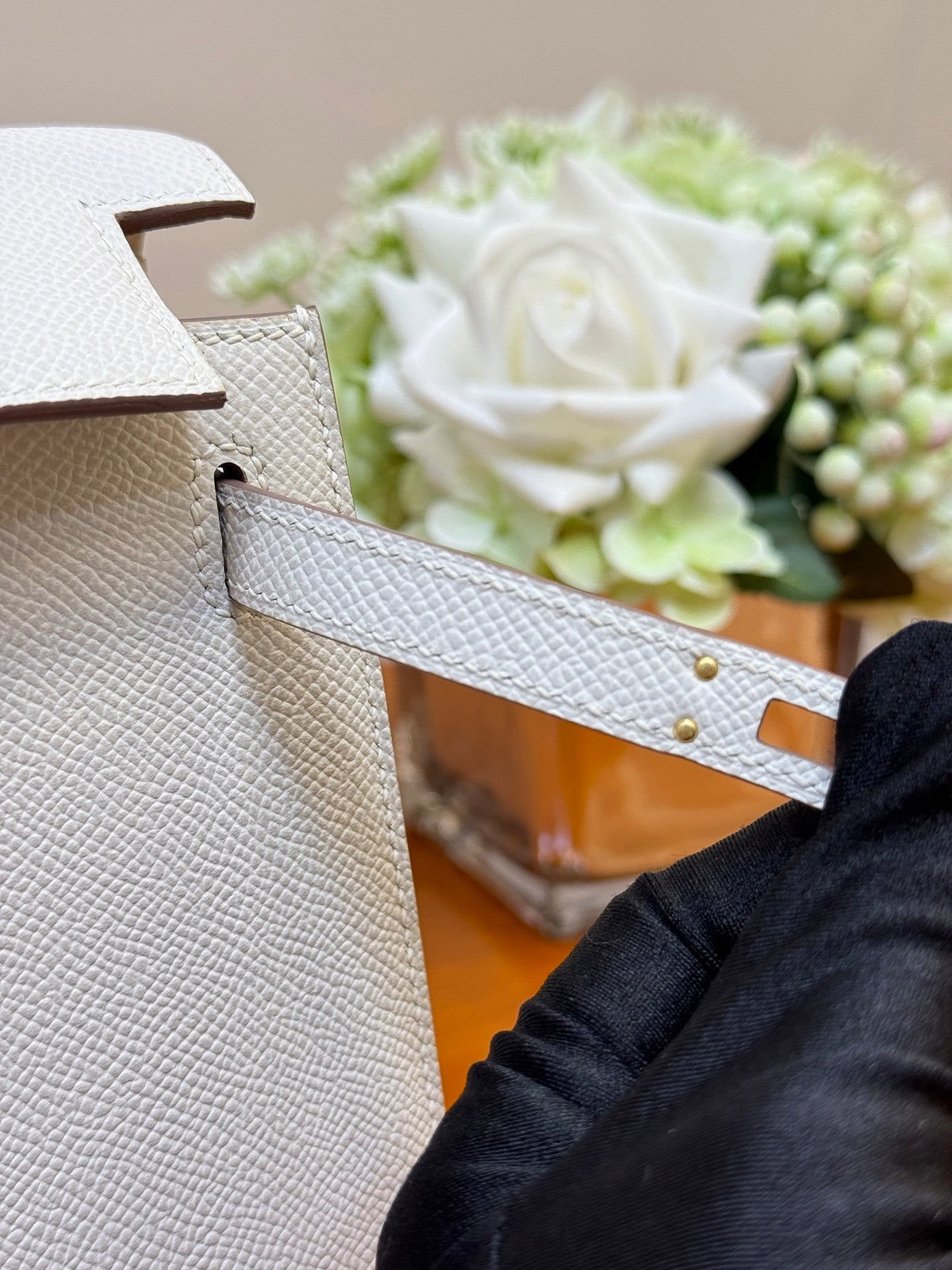SNOW WHITE MINI LUXURY TOP HANDLE BAG