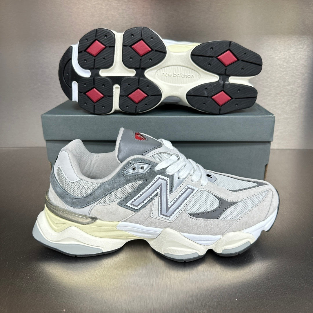 EVERYDAY WALKING SNEAKERS WITH BALANCED COMFORT FIT