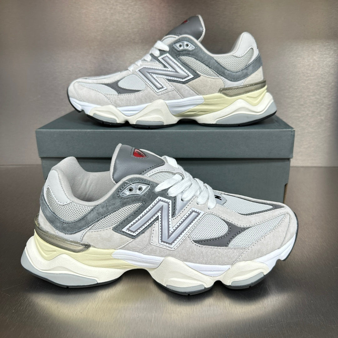 EVERYDAY WALKING SNEAKERS WITH BALANCED COMFORT FIT