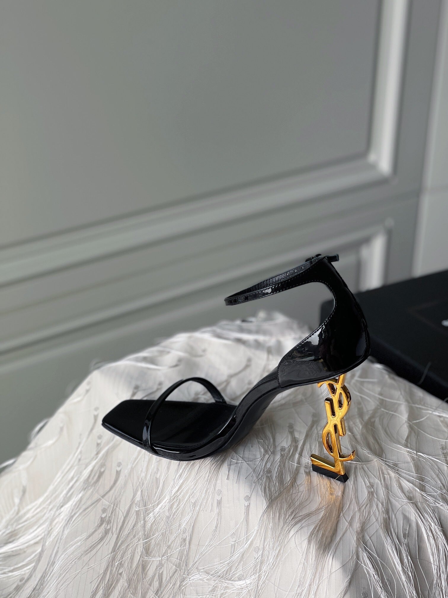 PATENT LEATHER ANKLE-STRAP STATEMENT HEEL SANDALS