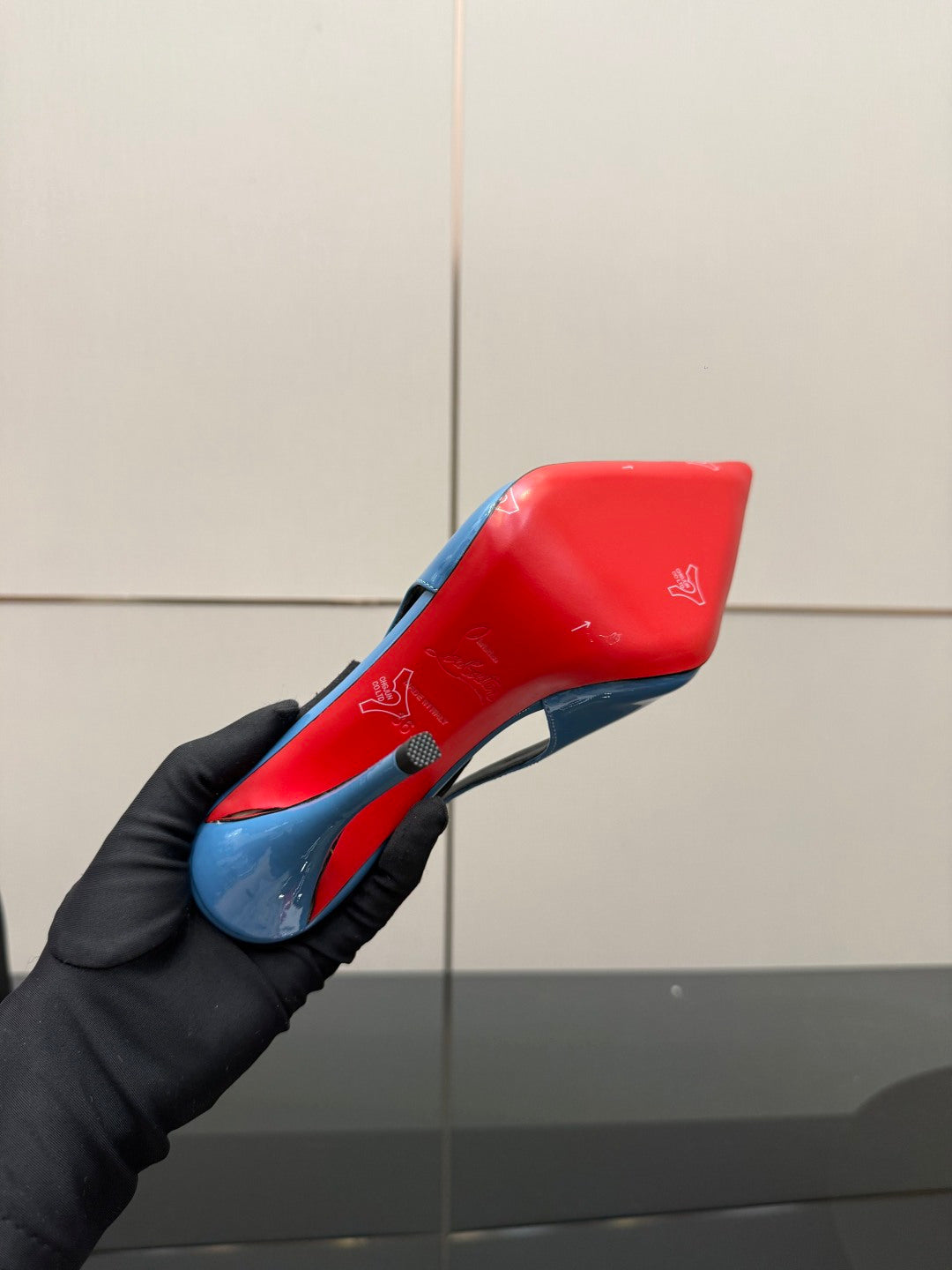 BLUE PATENT SLINGBACK POINTED HEELS