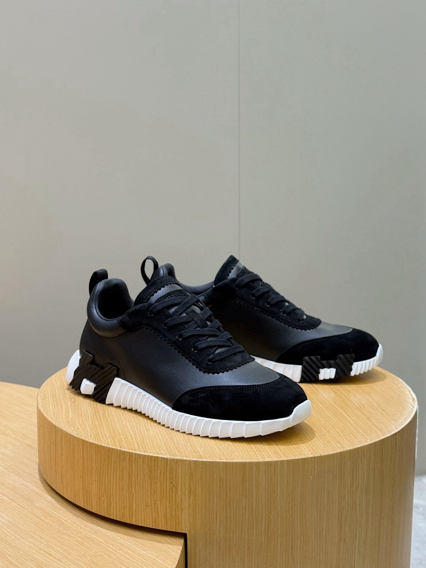 LUXURY BLACK LEATHER & SUEDE DESIGNER SNEAKERS