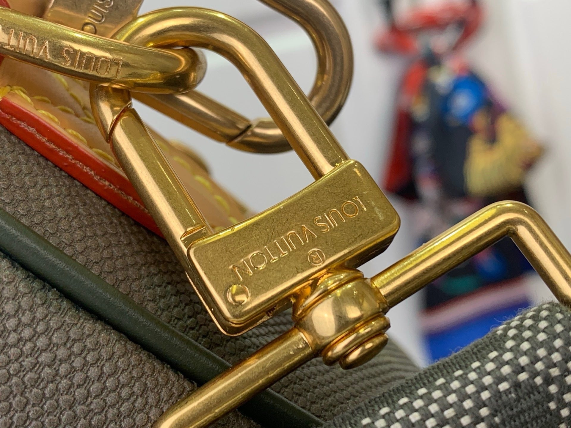 STRUCTURED TOP-HANDLE CROSSBODY BAG